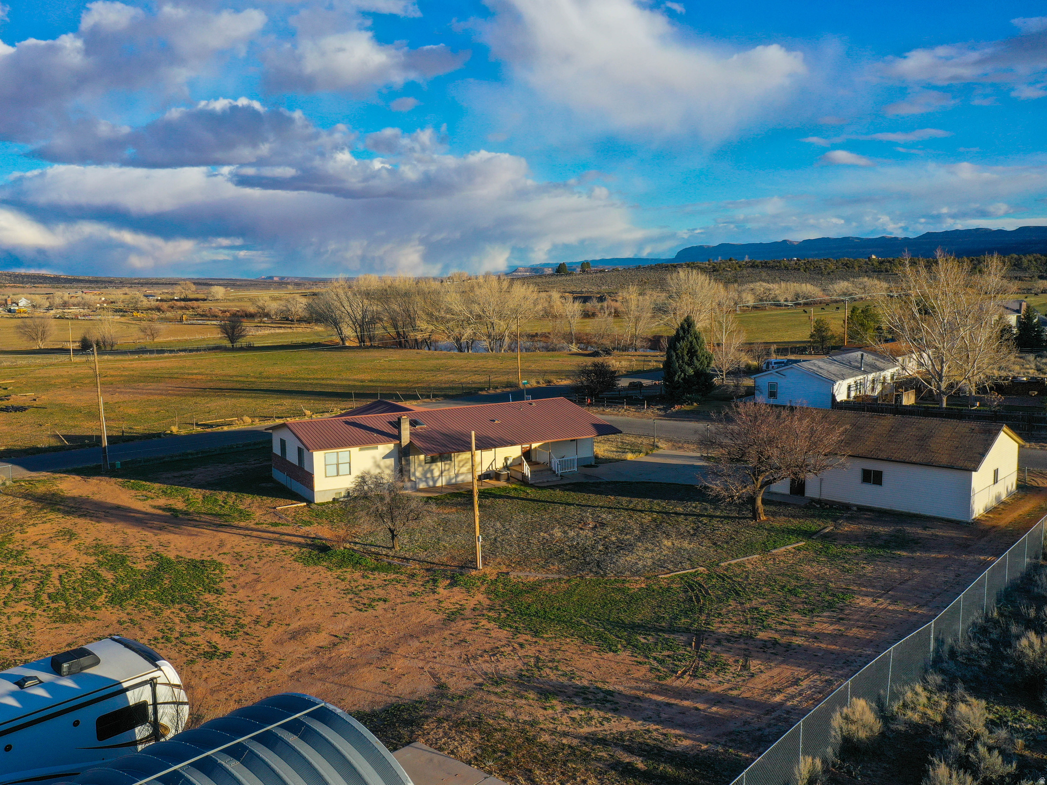 main property photo 27