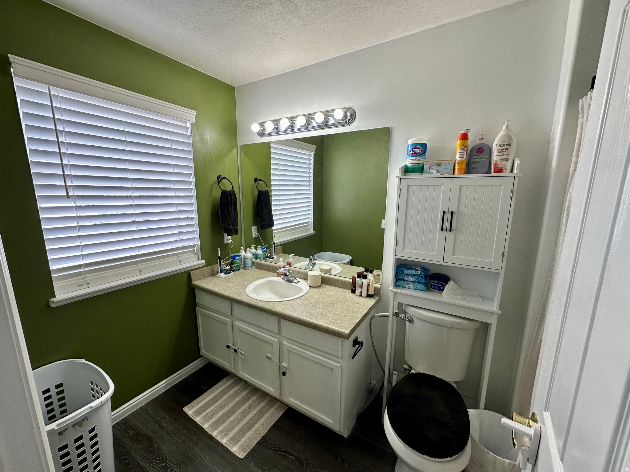 main property photo 13