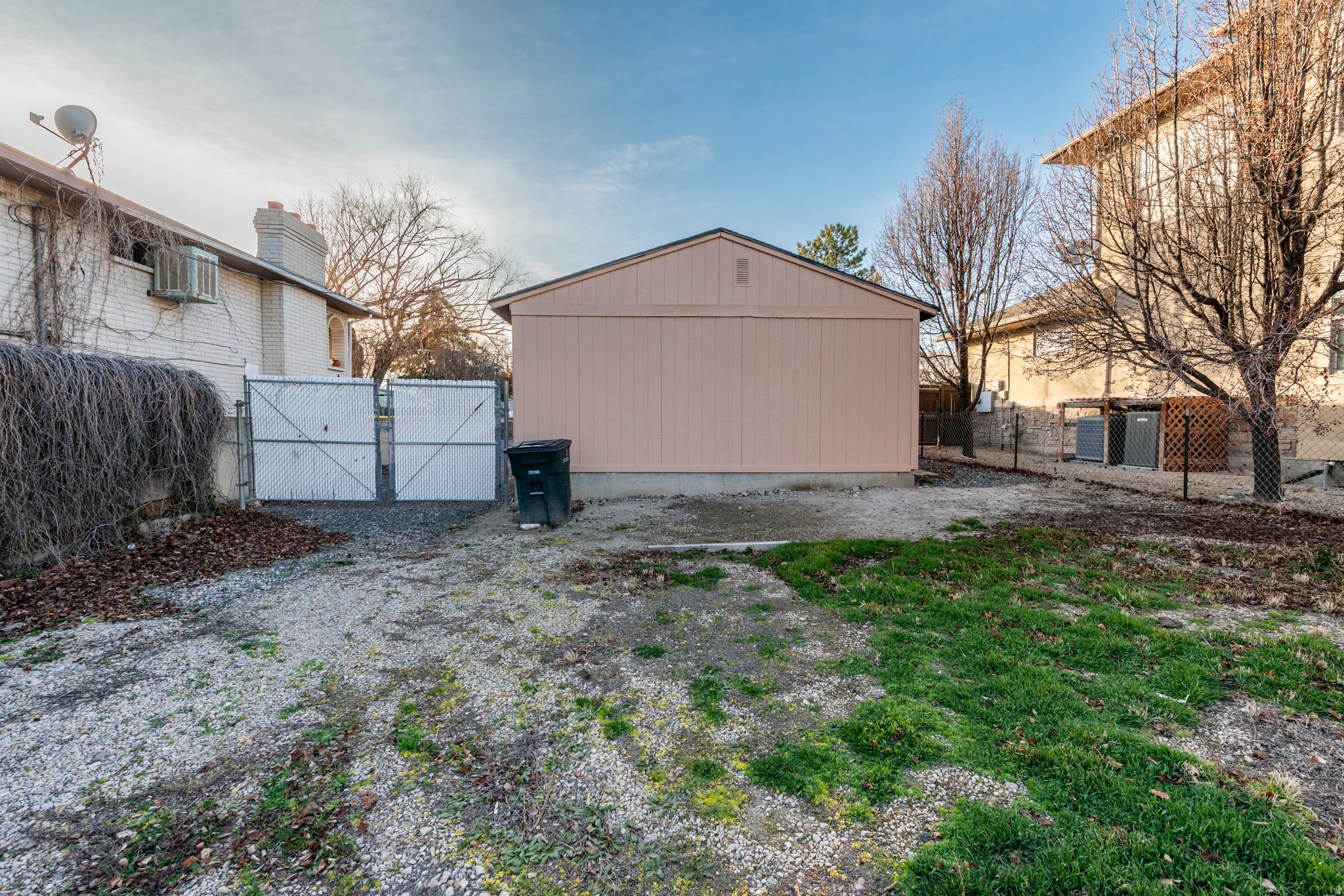 main property photo 18