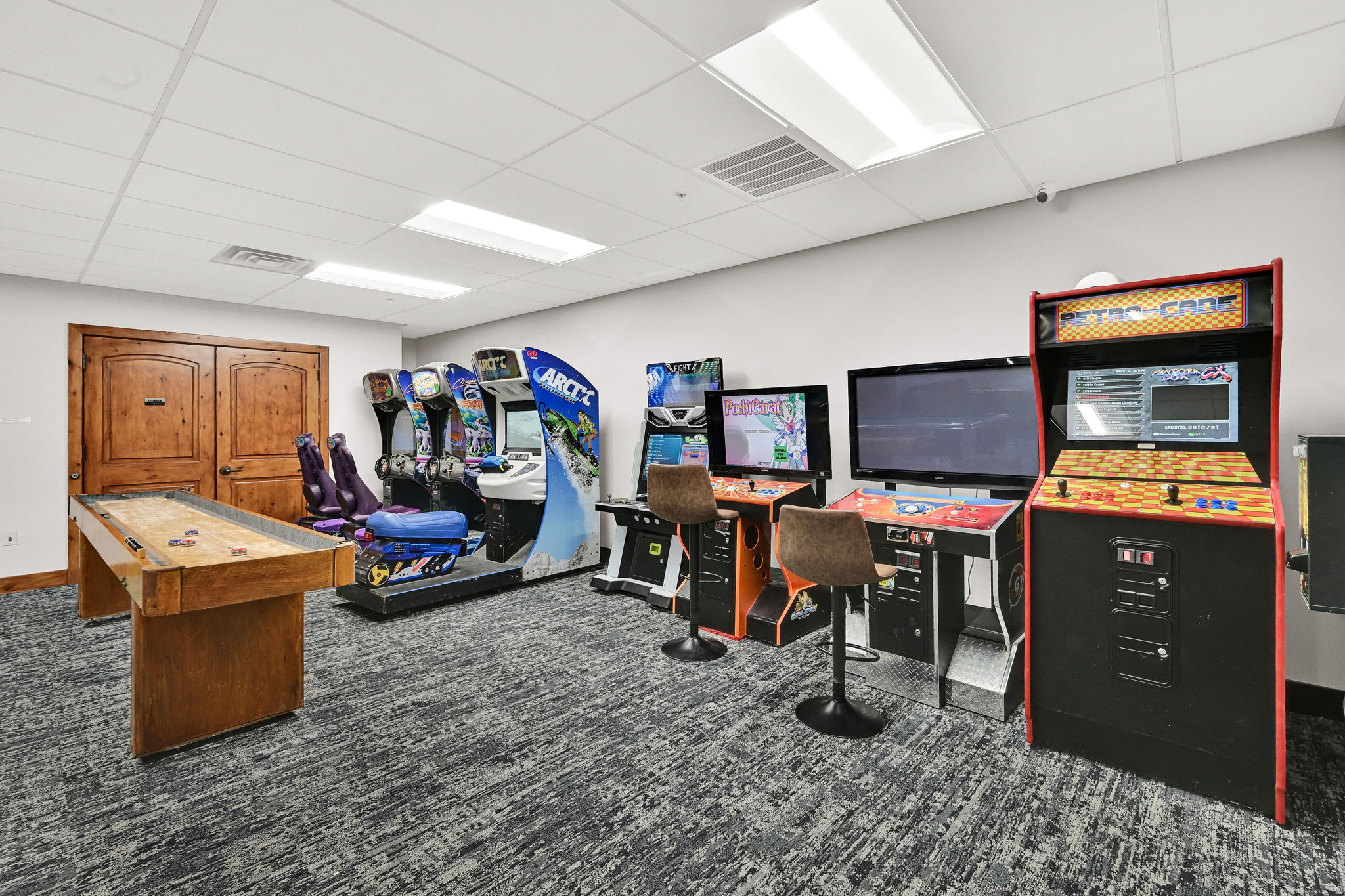 main property photo 30