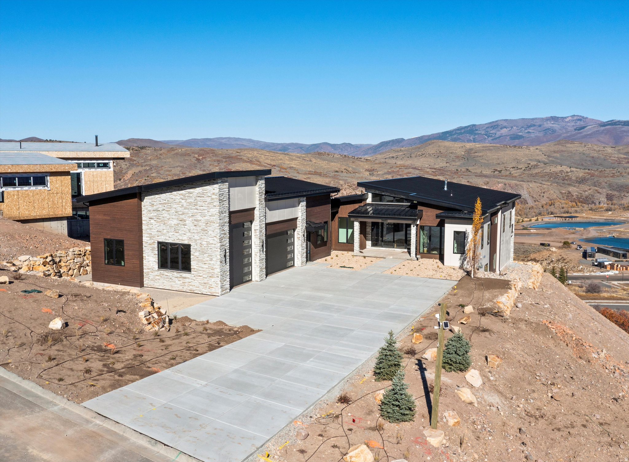 main property photo 80