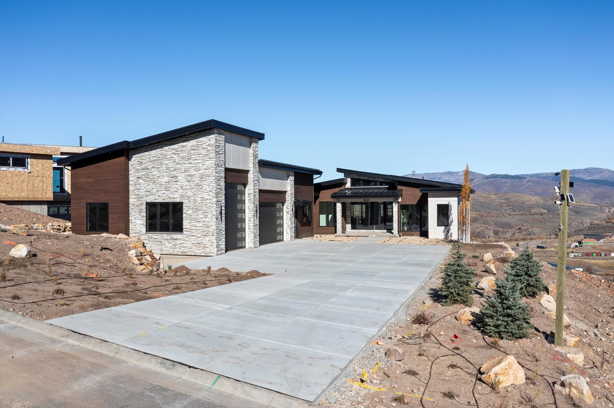 main property photo 81