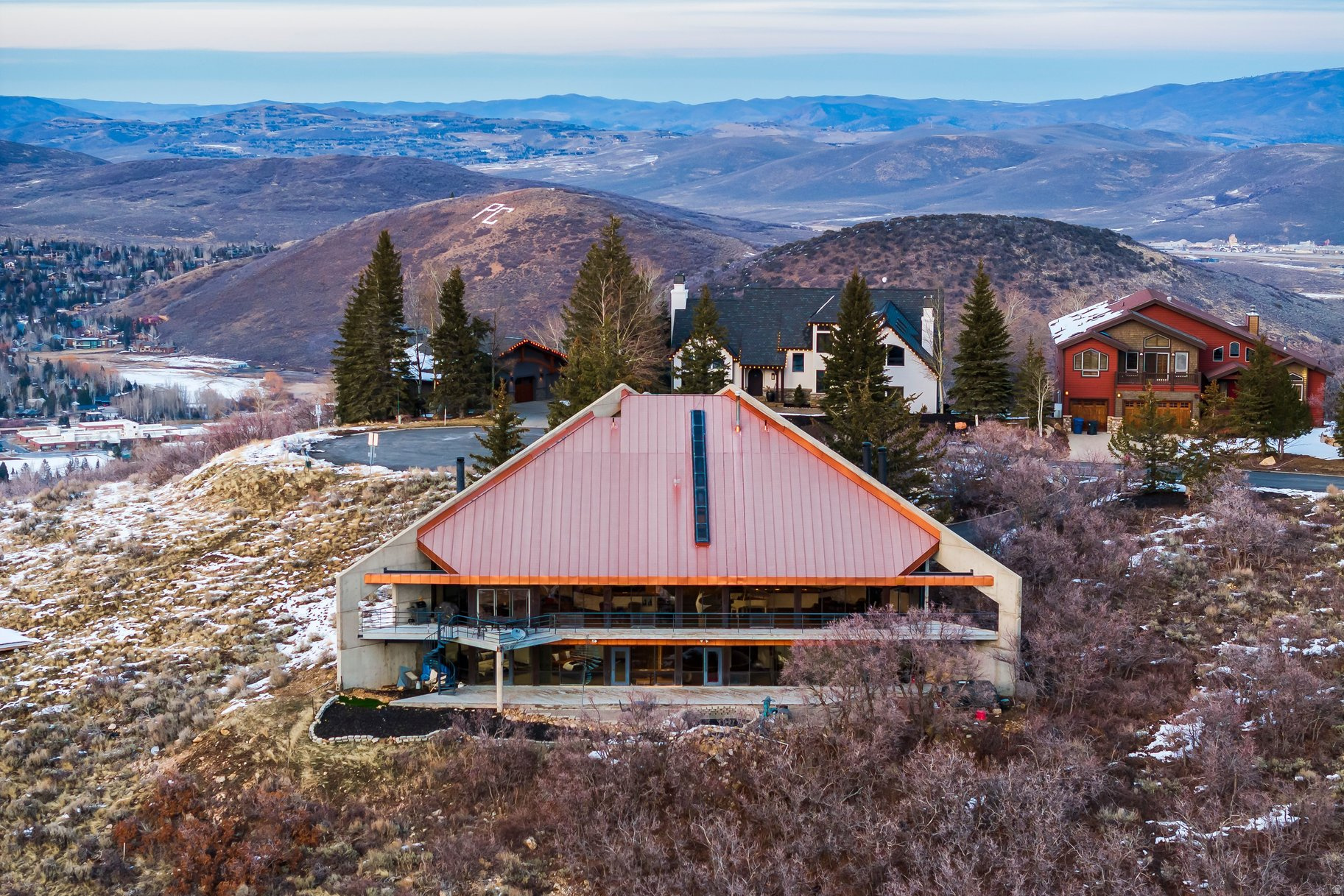 main property photo 79