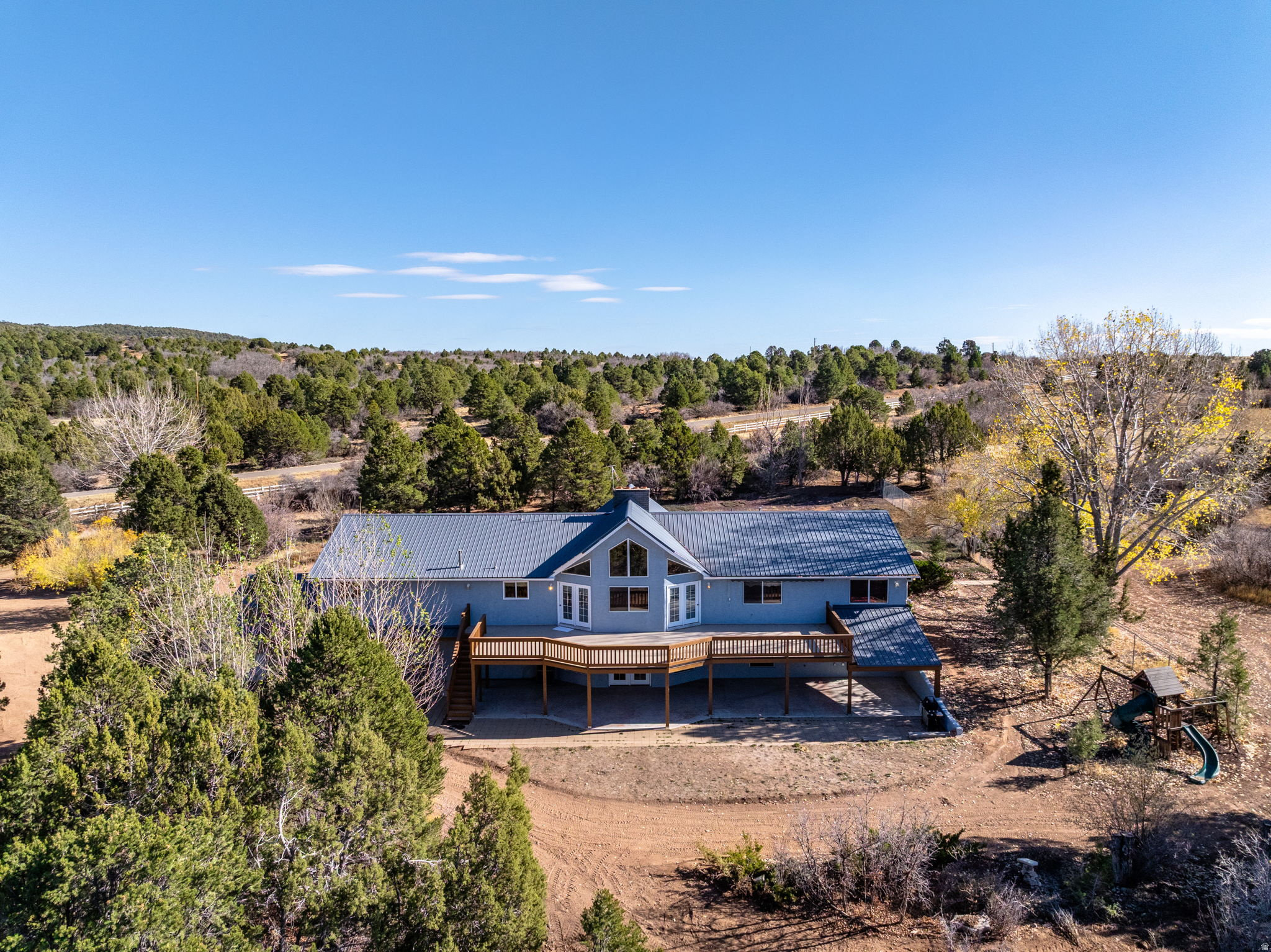 main property photo 19