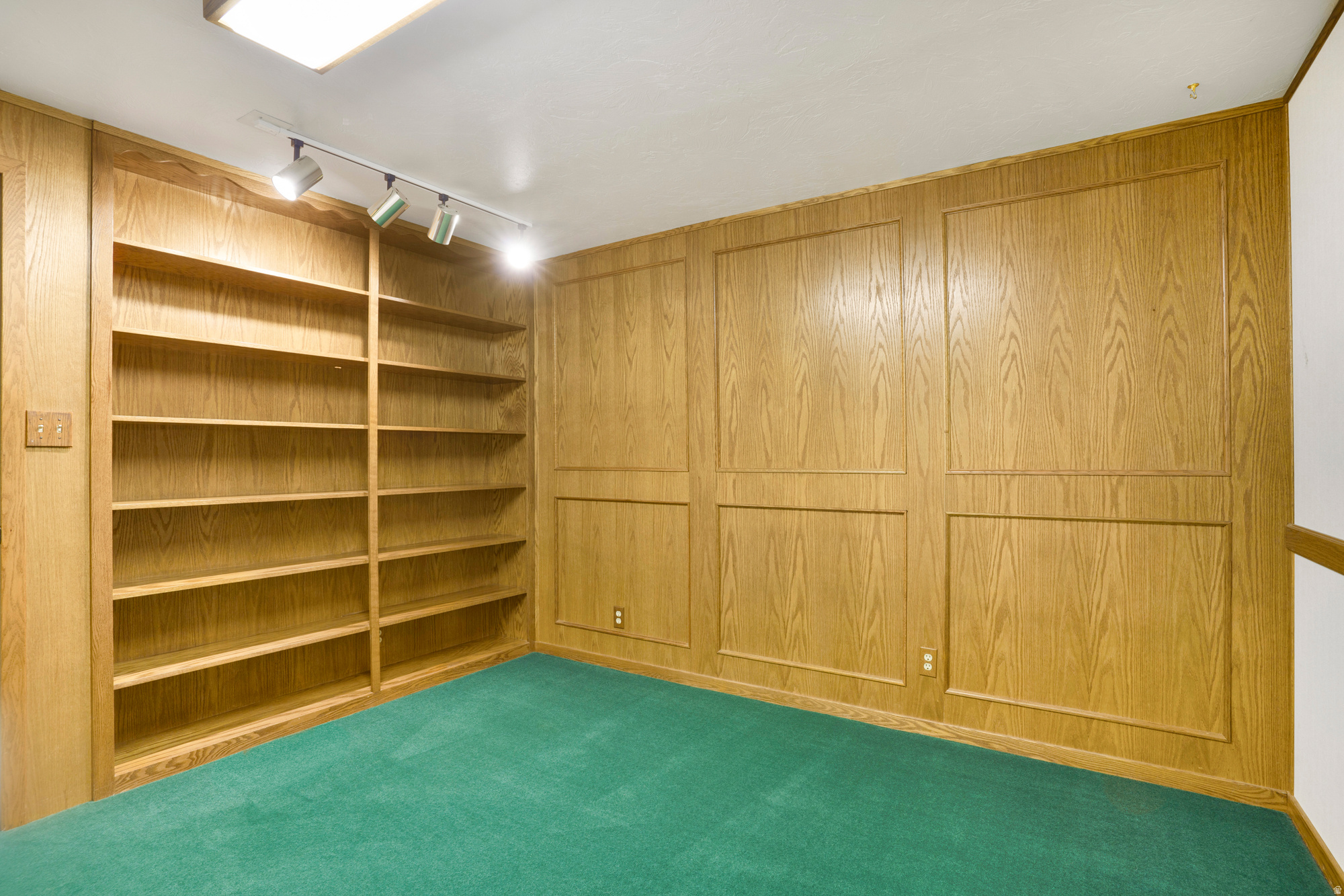 main property photo 67