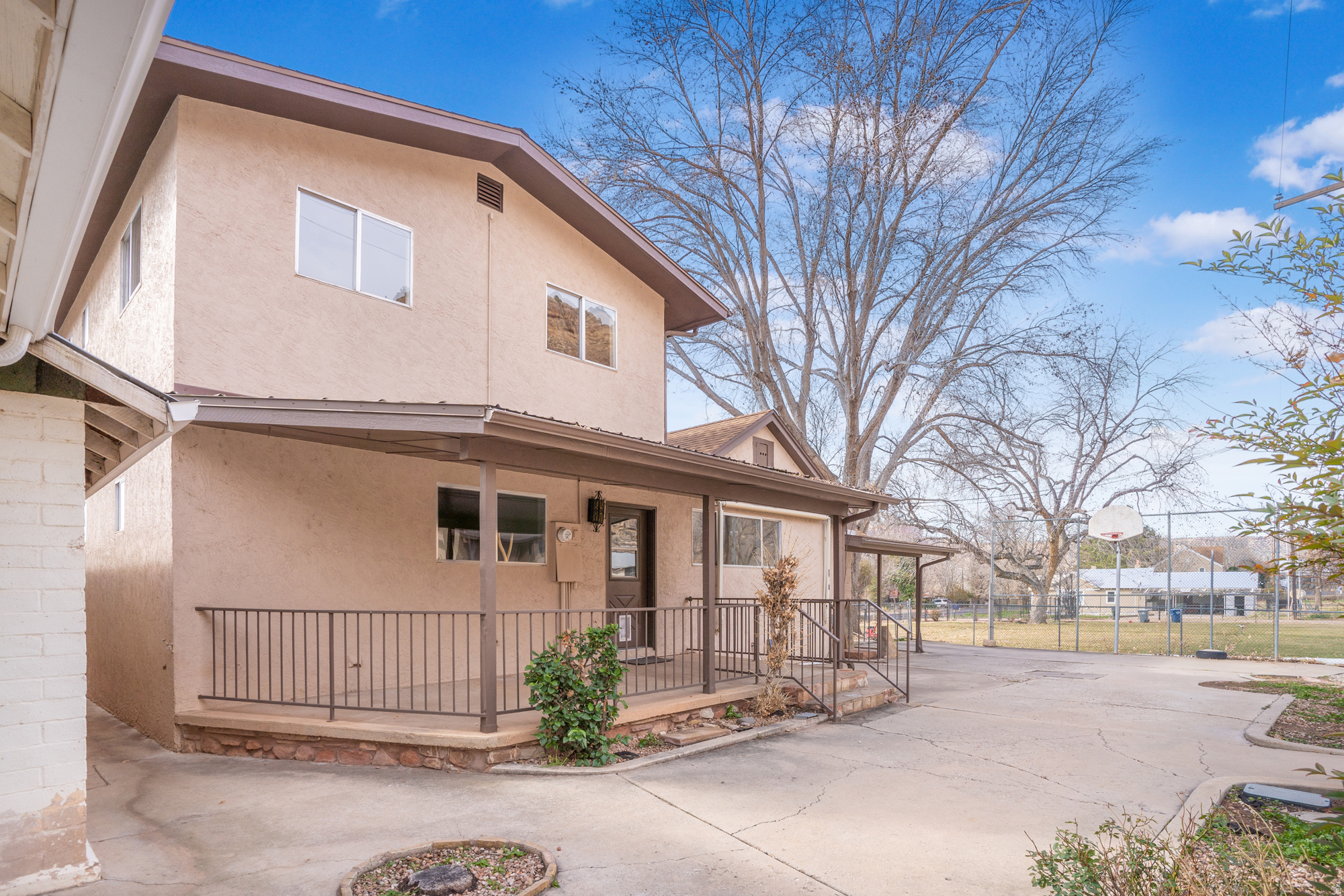 main property photo 74