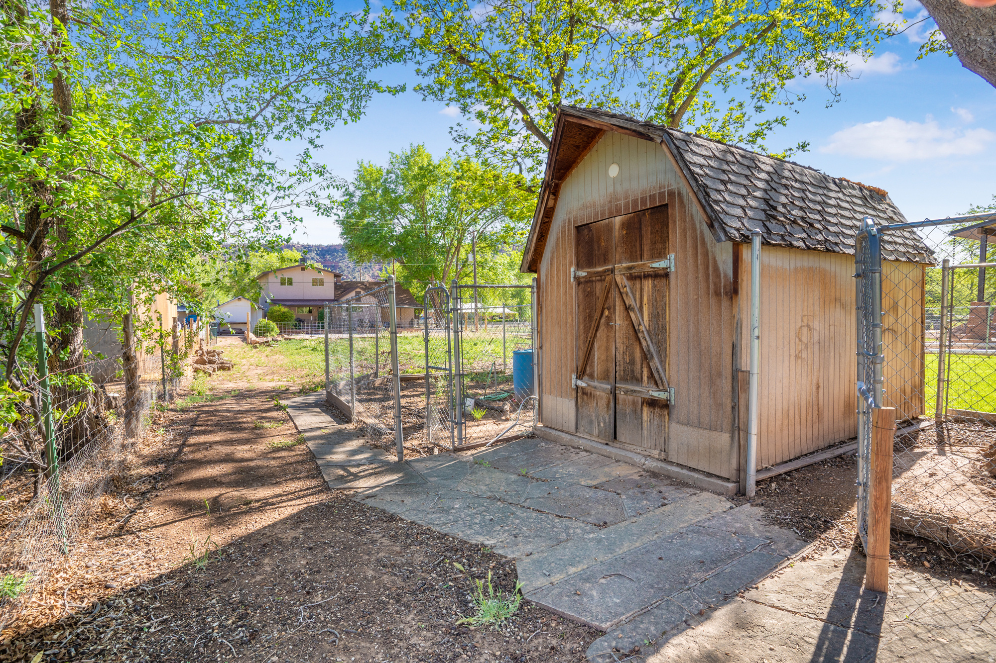 main property photo 79