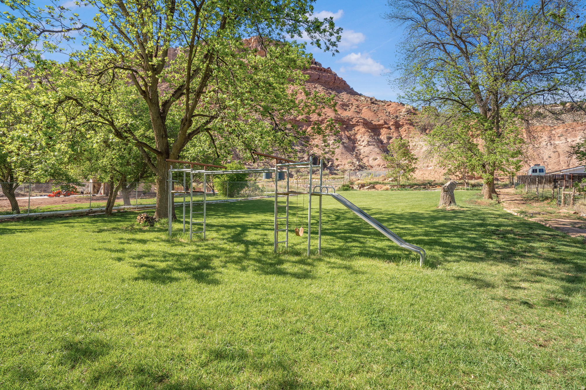 main property photo 80