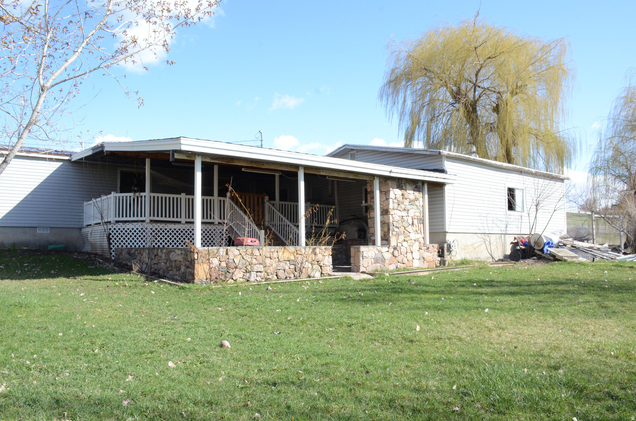 main property photo 13