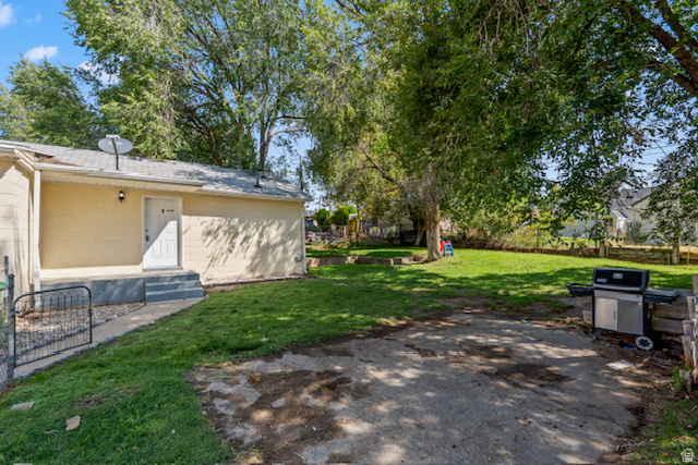 main property photo 11
