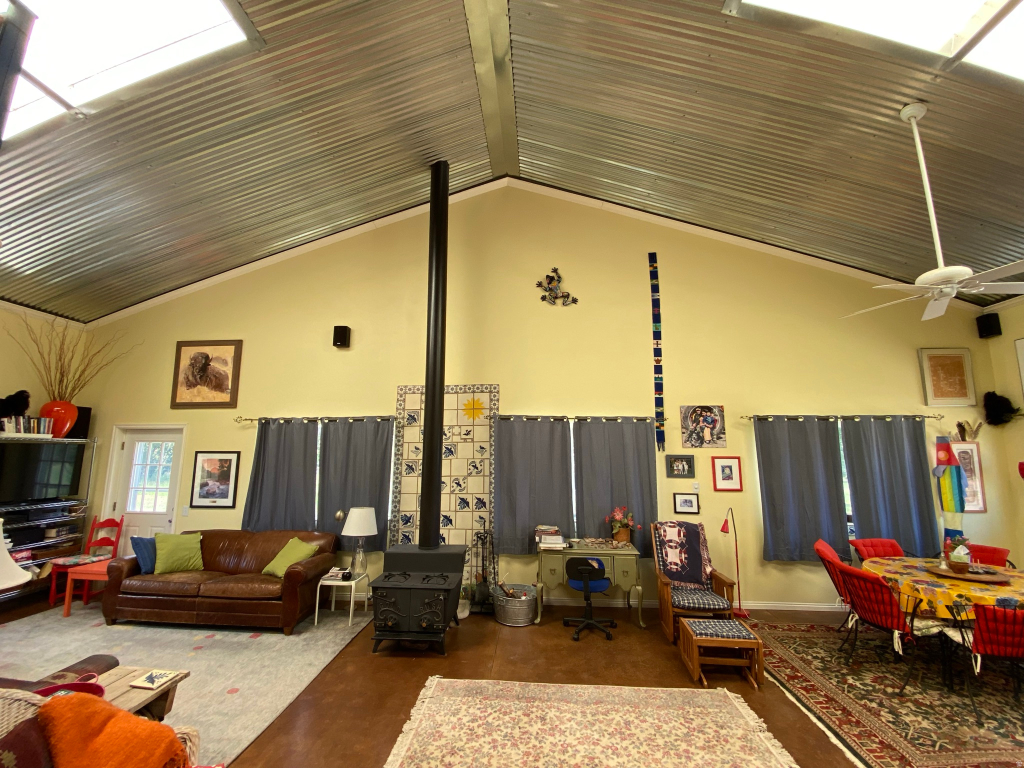 main property photo 7