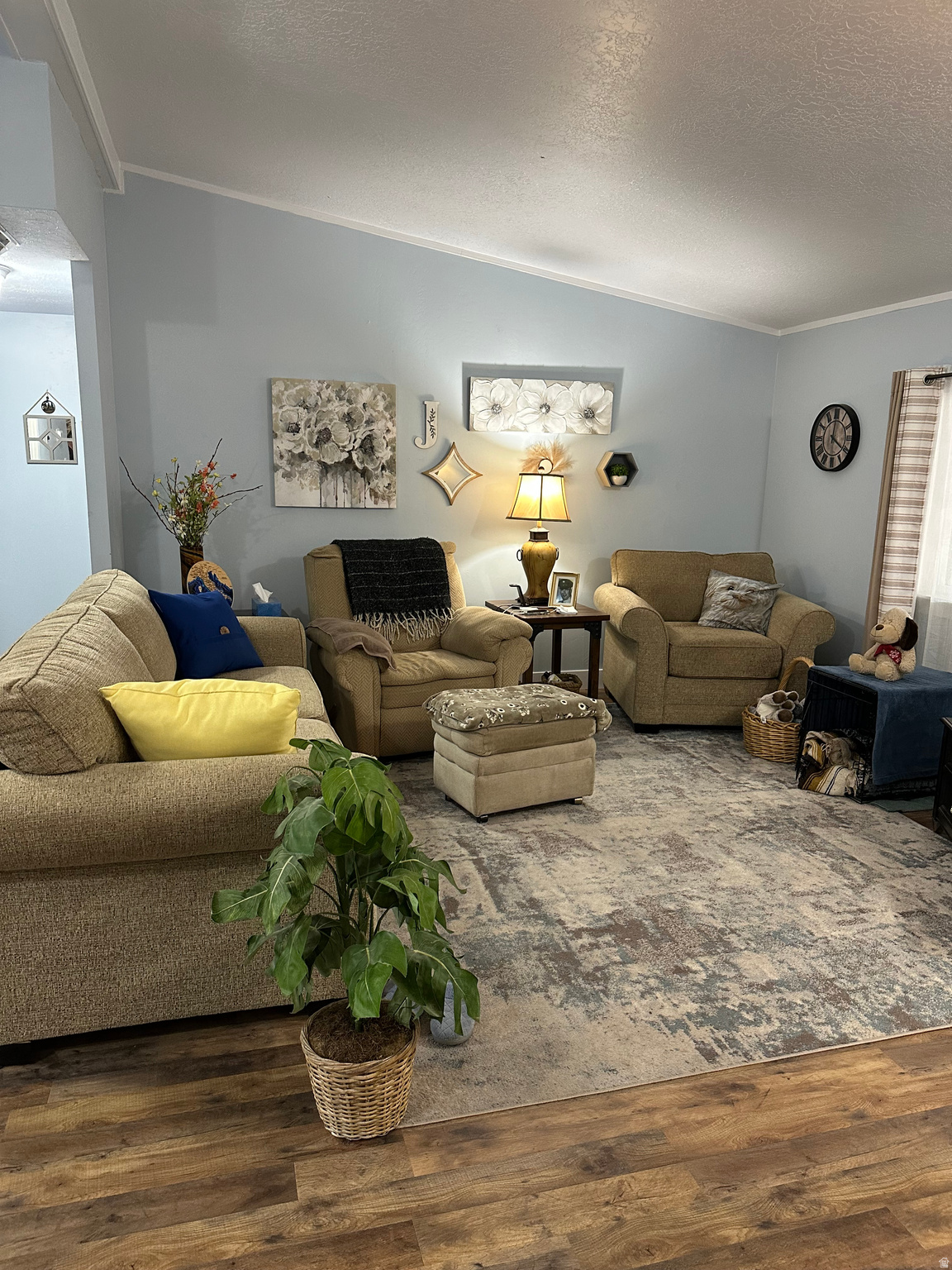 main property photo 5
