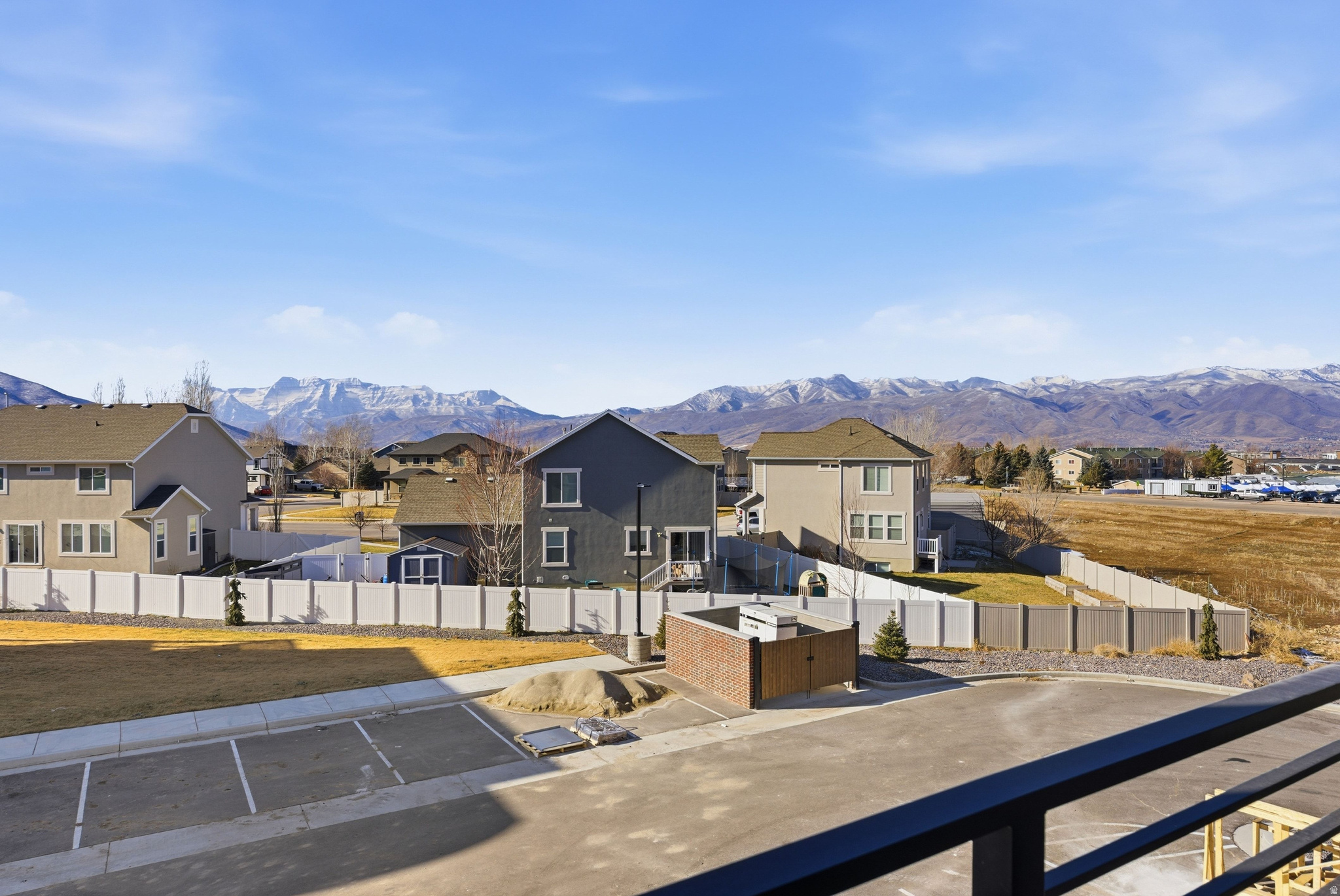 main property photo 38