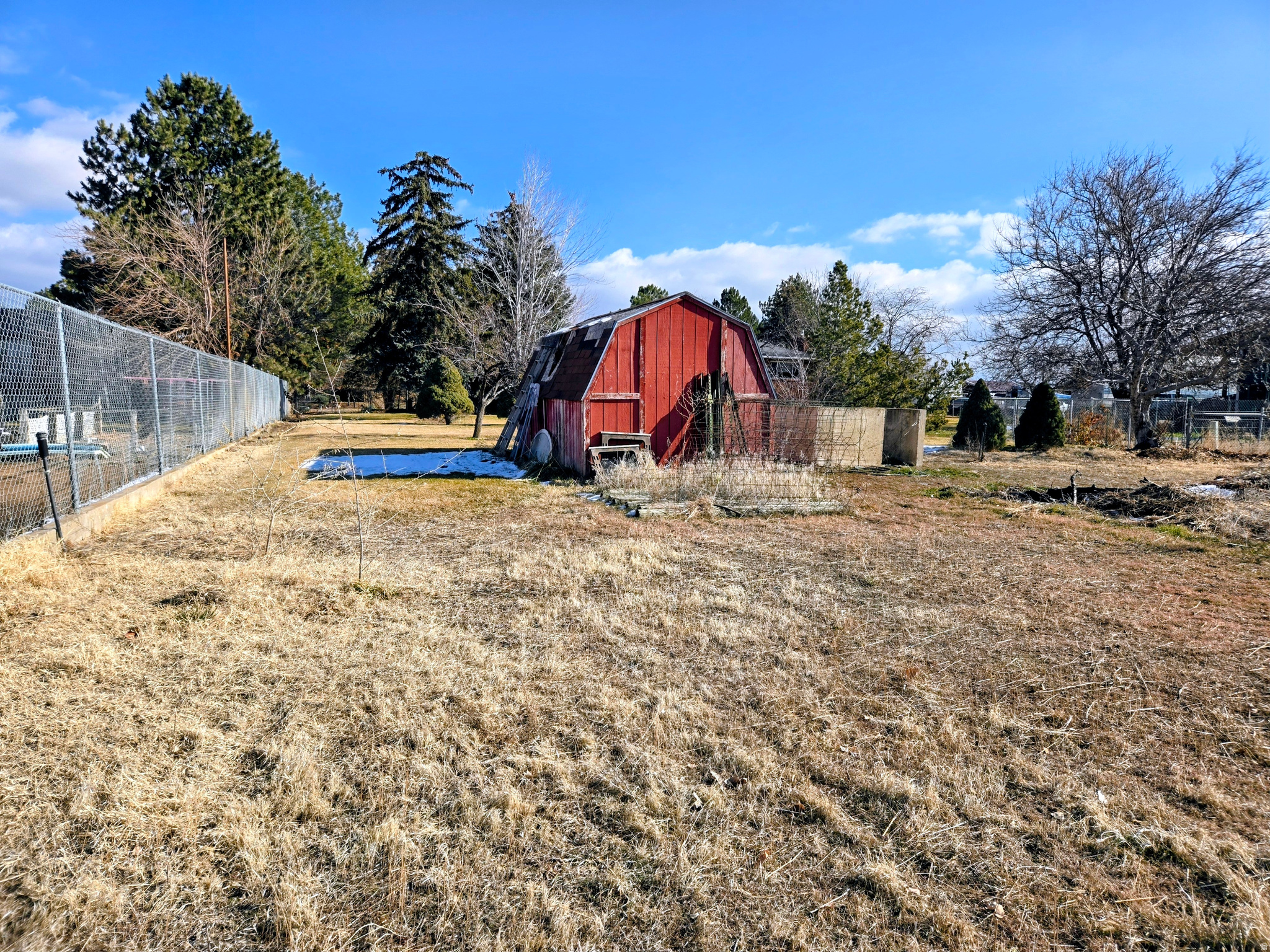 main property photo 48