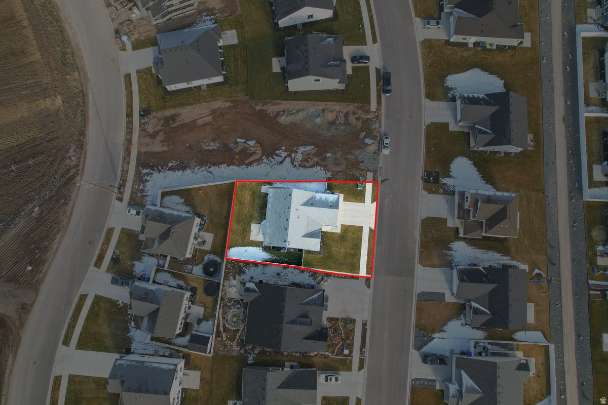 main property photo 19
