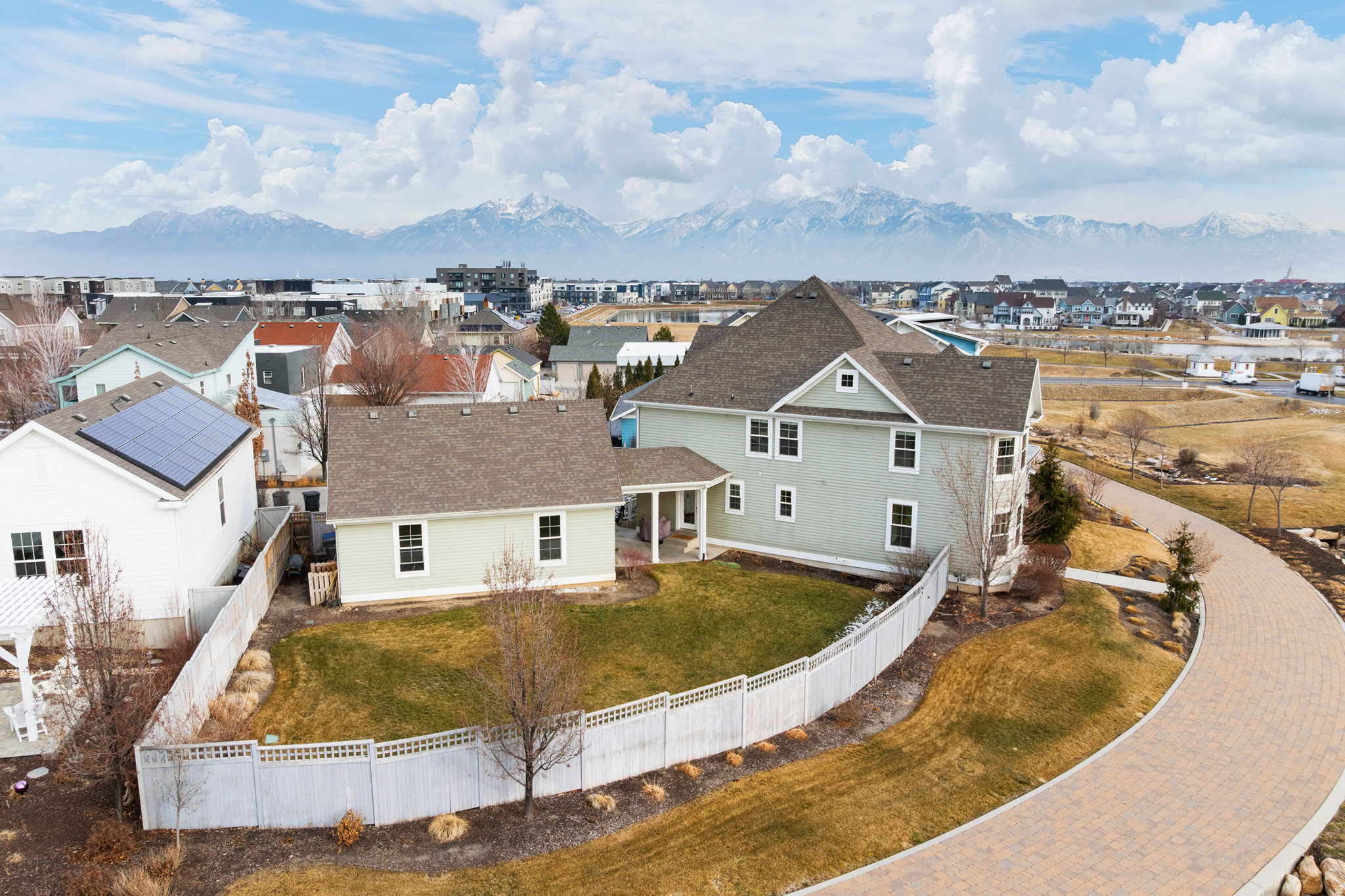 main property photo 65