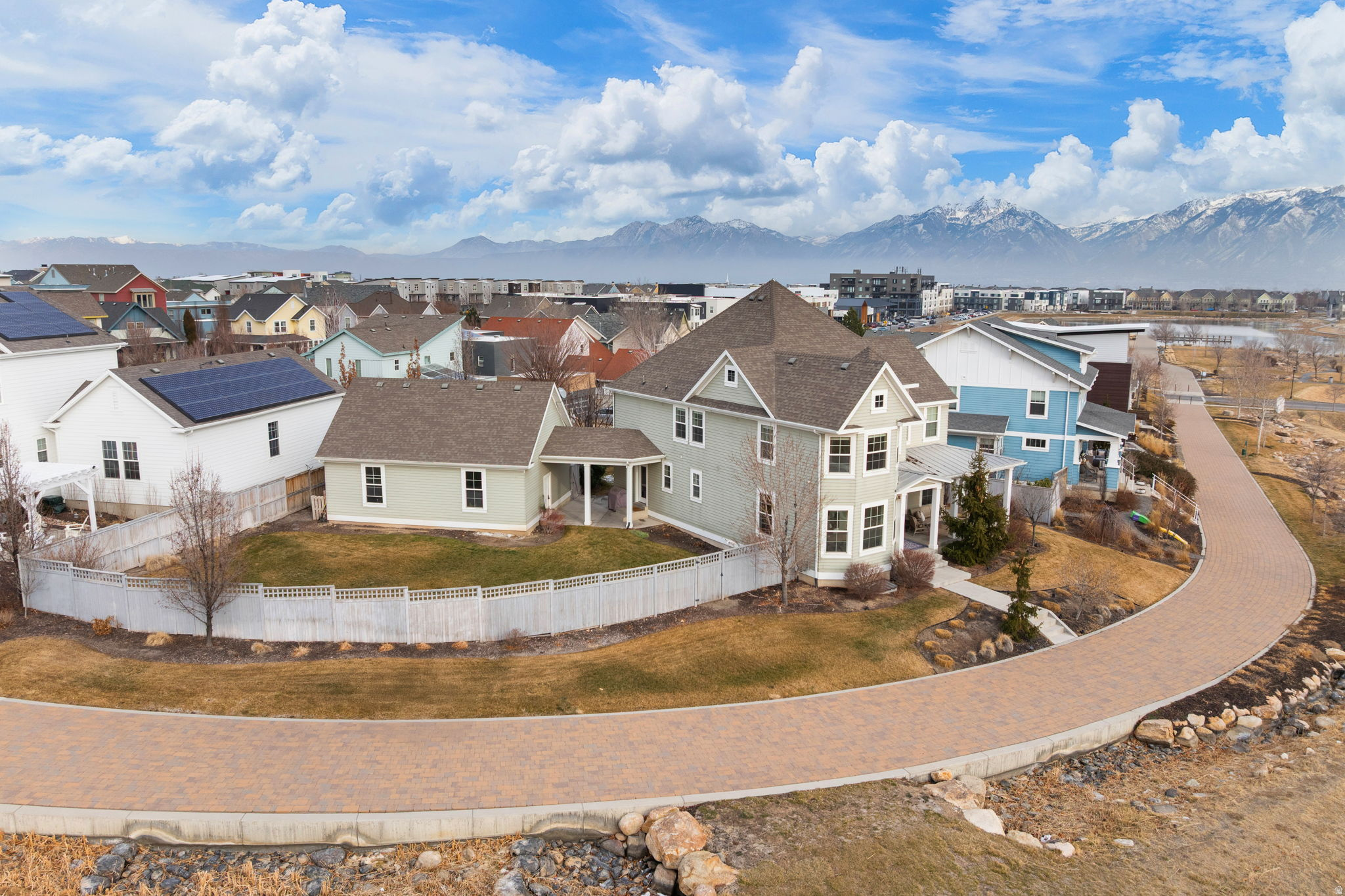 main property photo 67