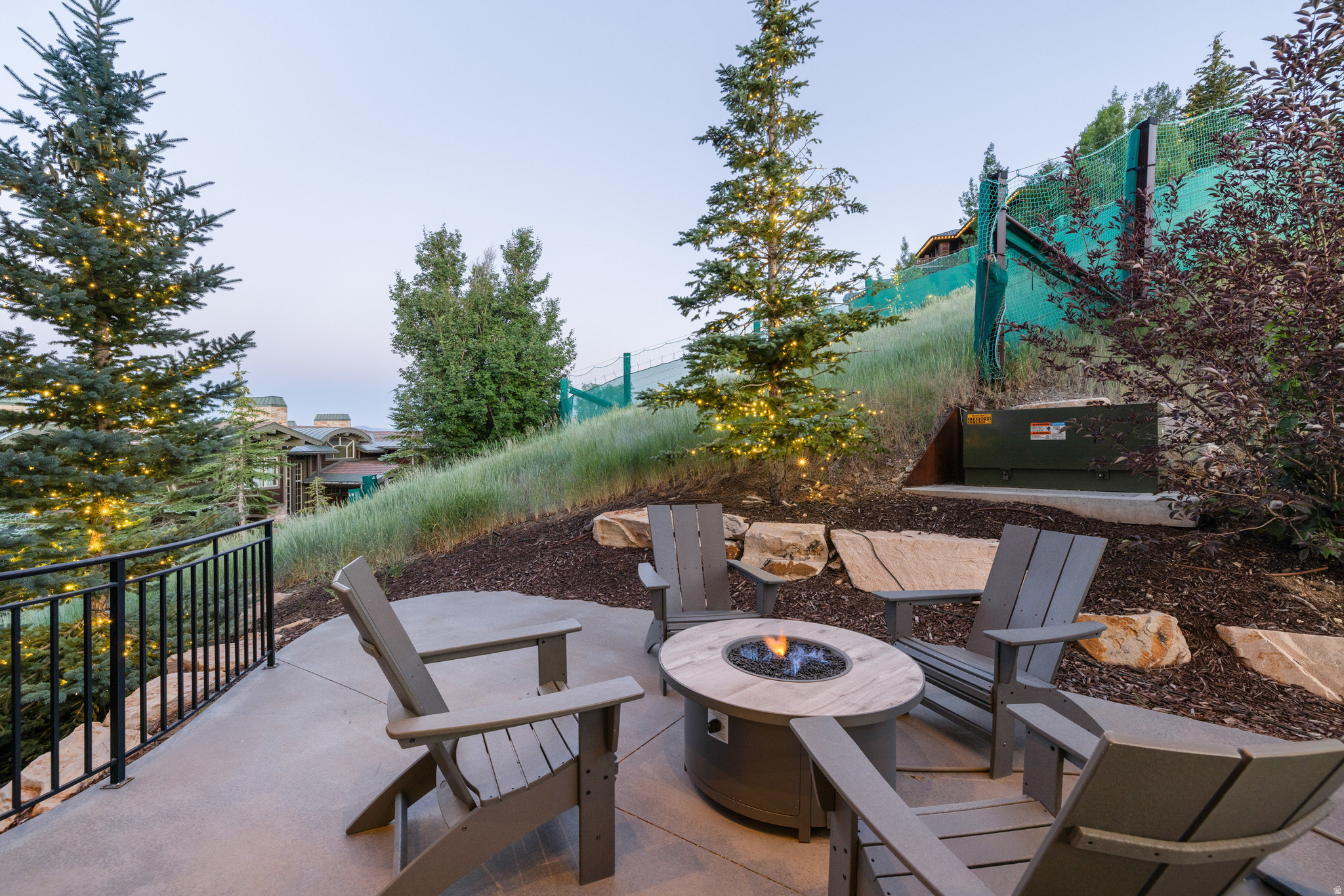 main property photo 17