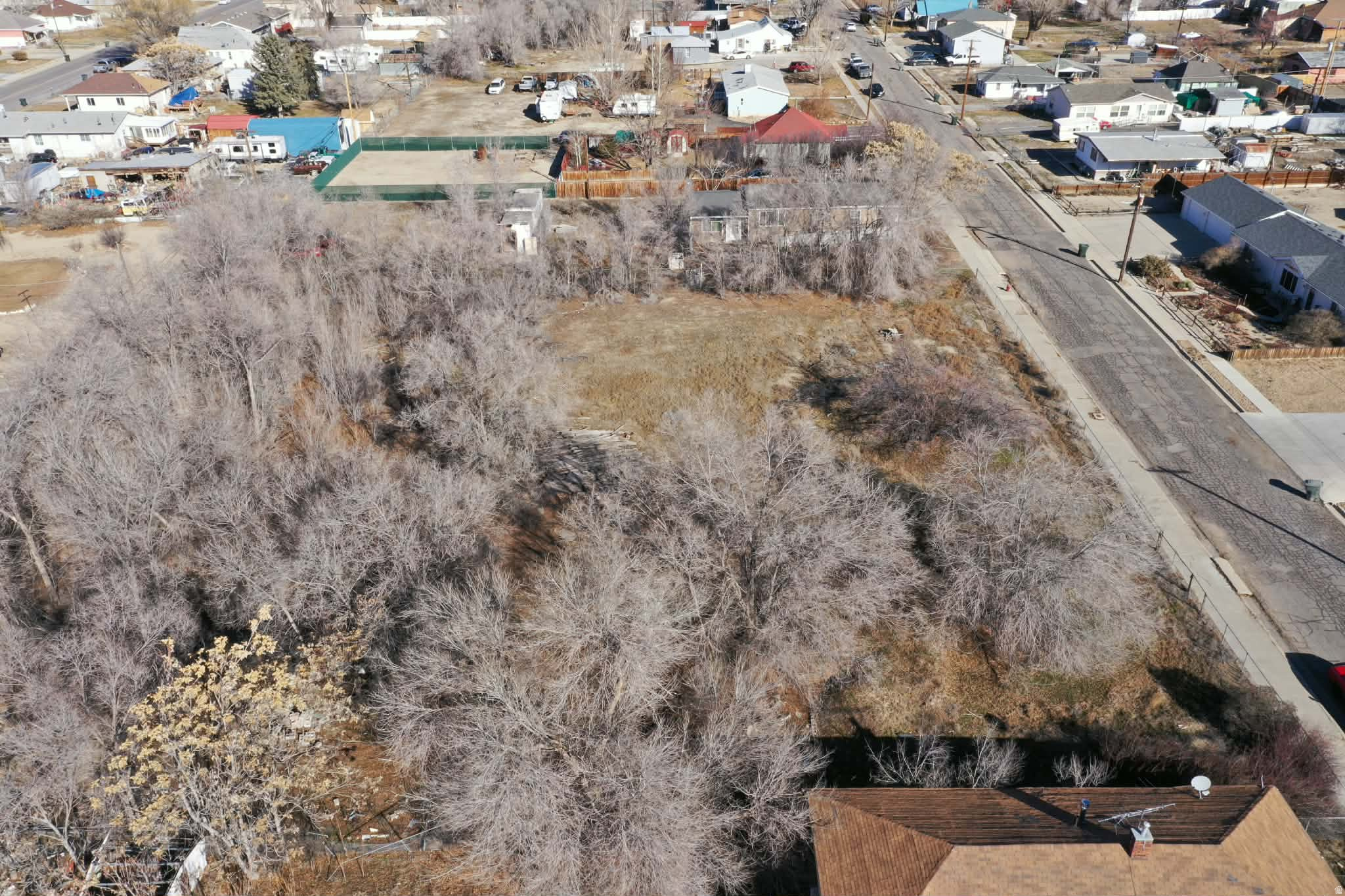 main property photo 11