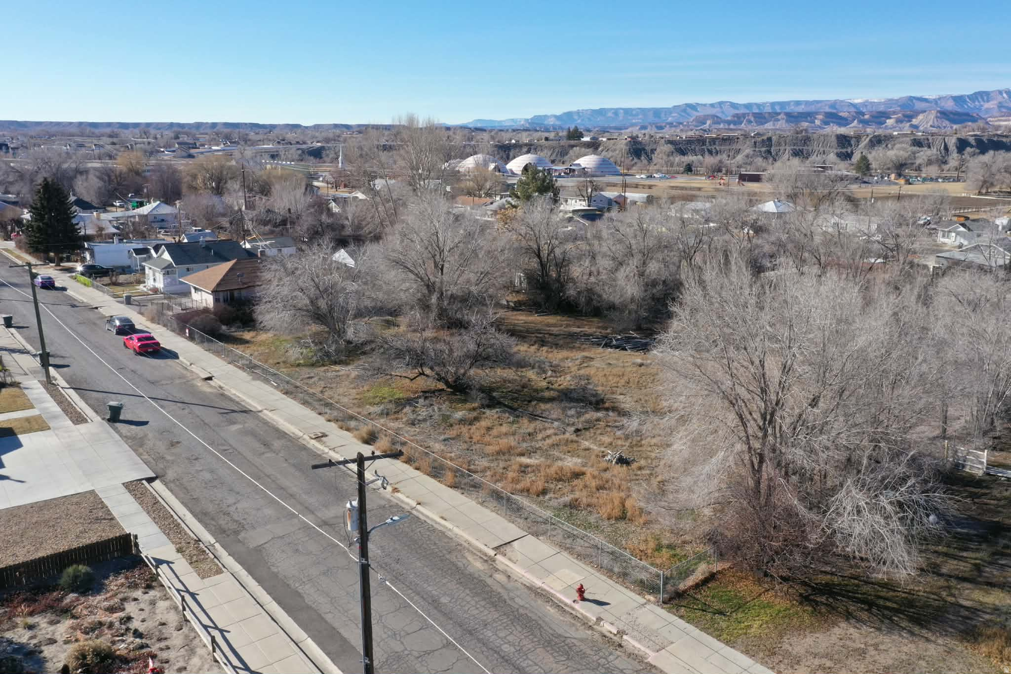 main property photo 13