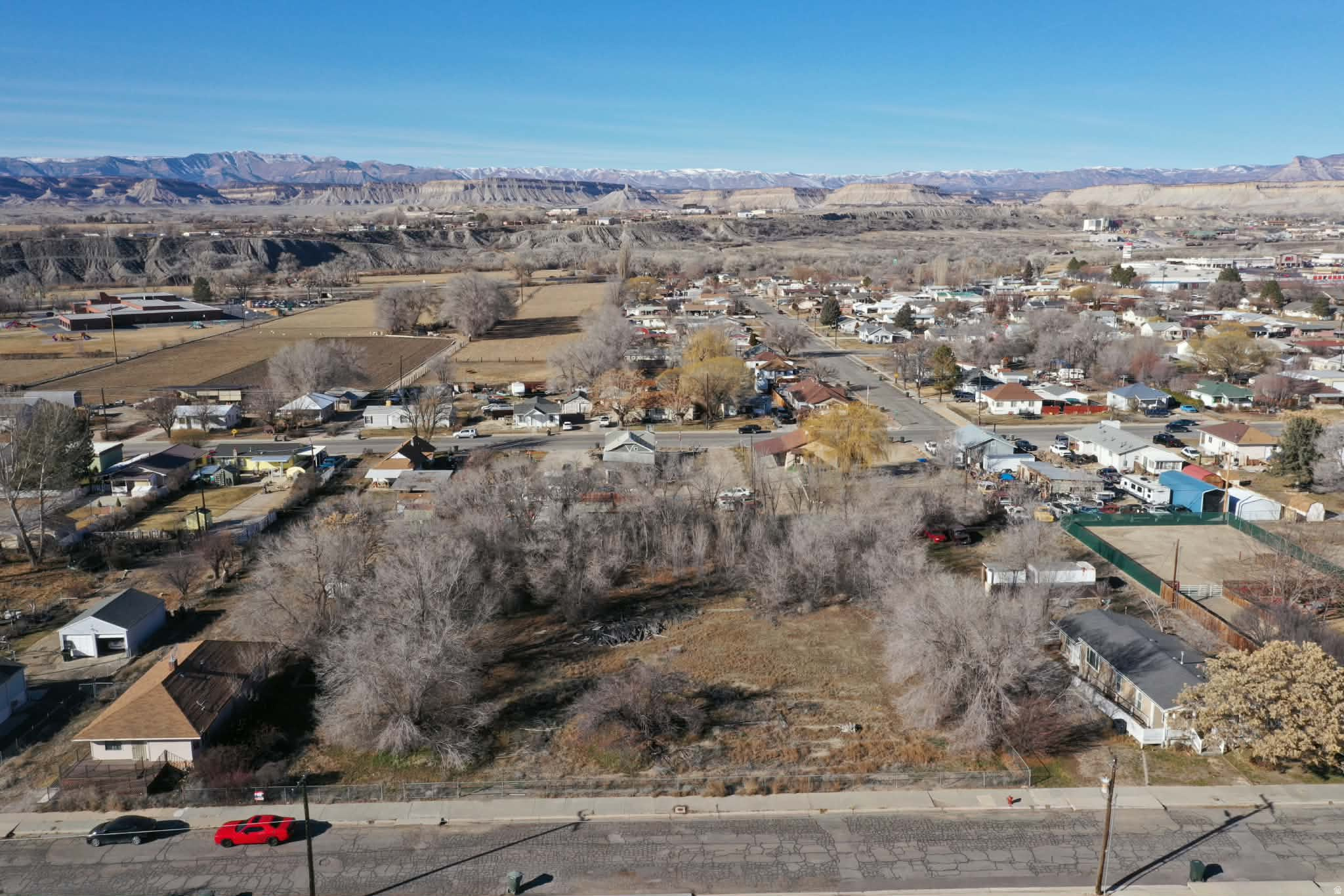 main property photo 2