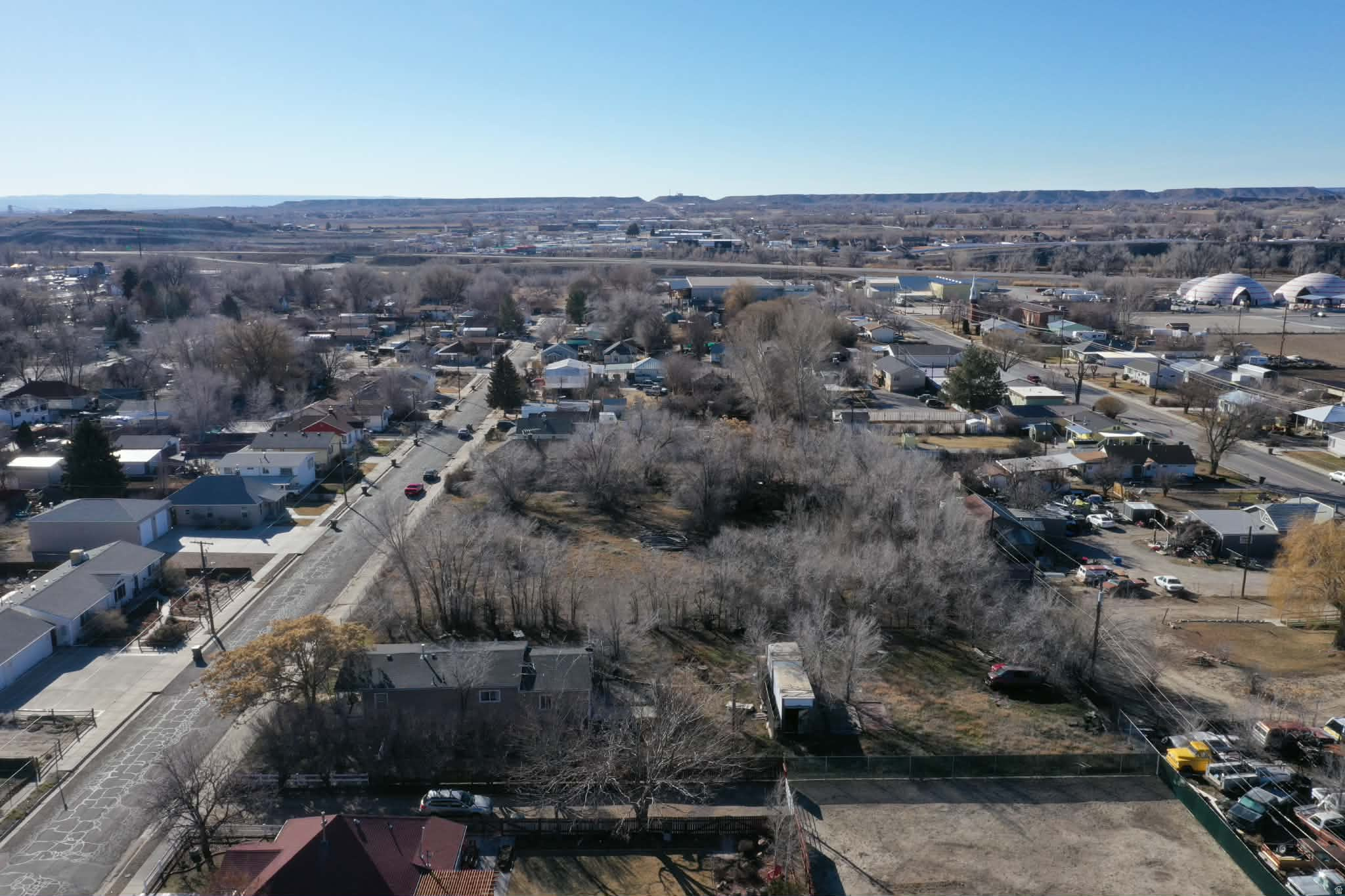 main property photo 3