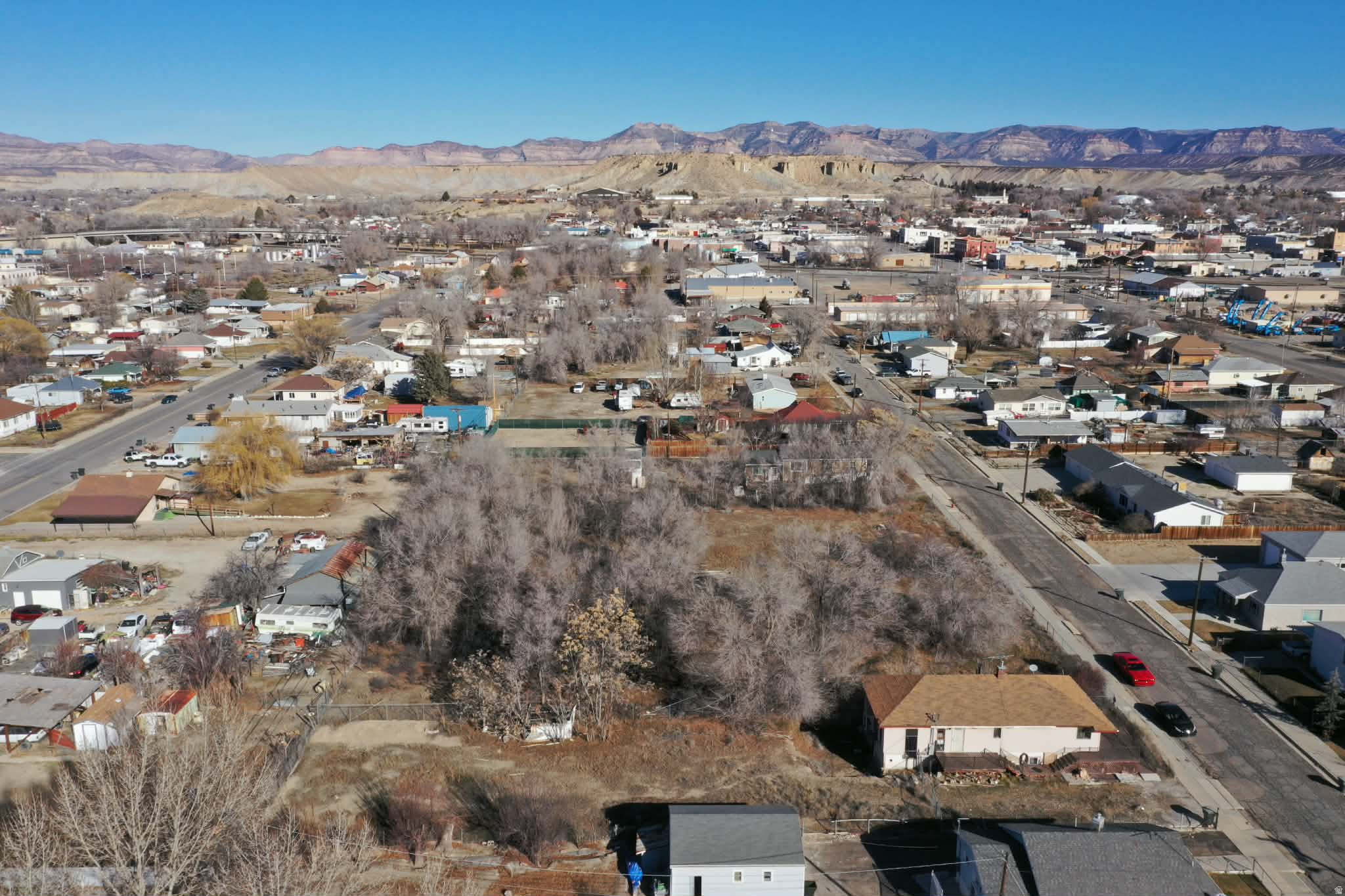 main property photo 5