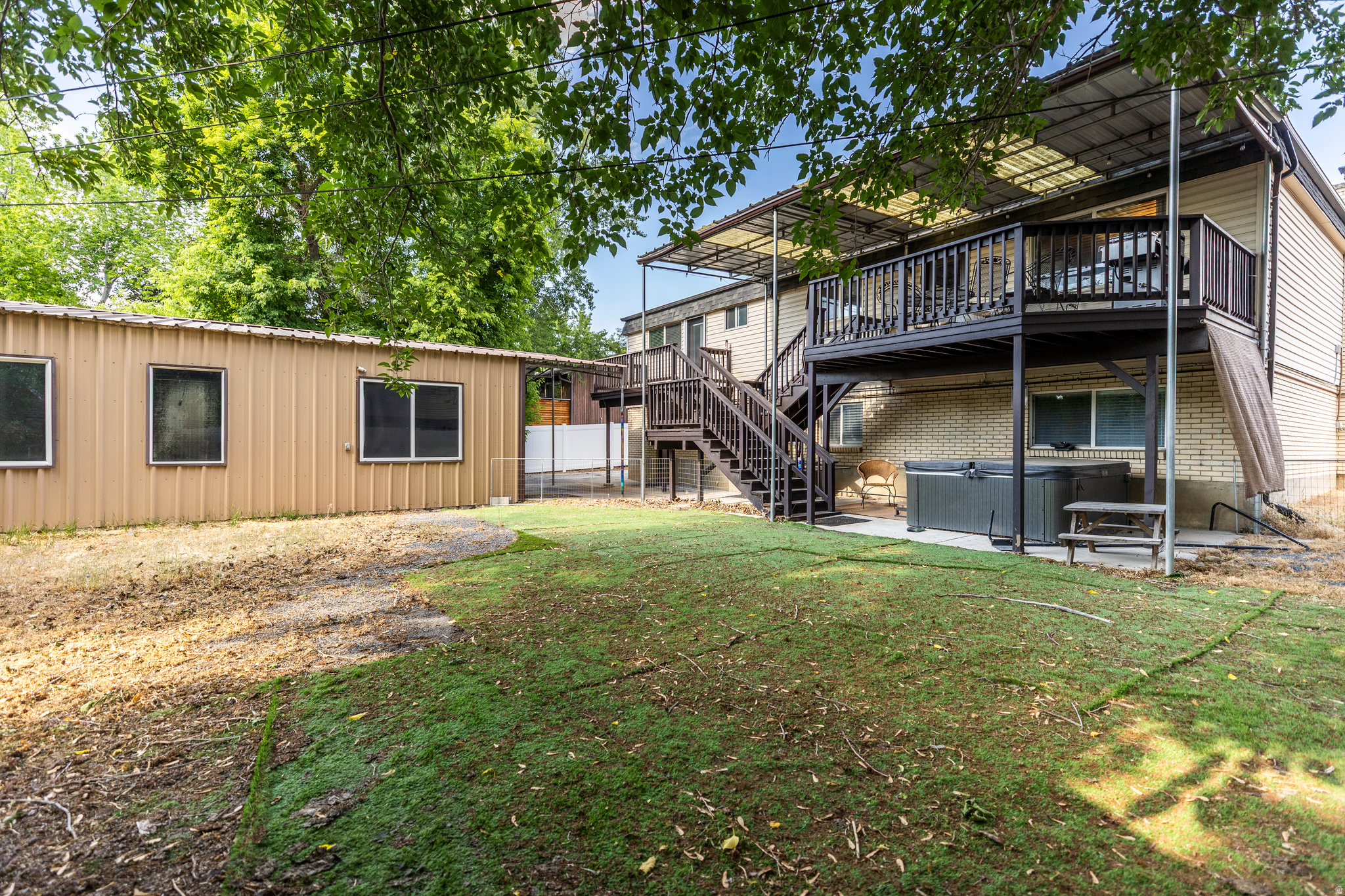 main property photo 26