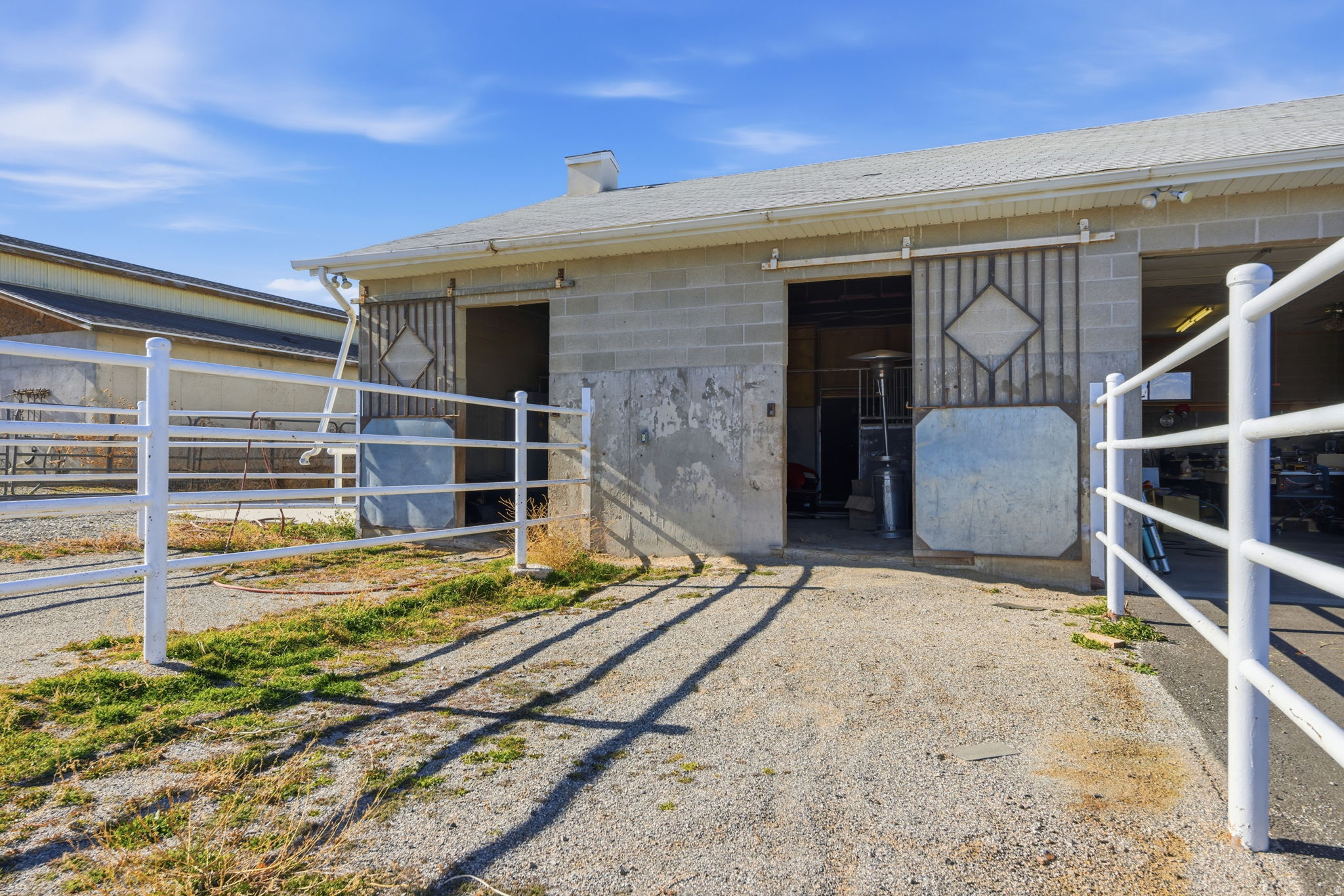 main property photo 23