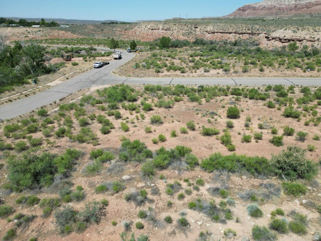 main property photo 9