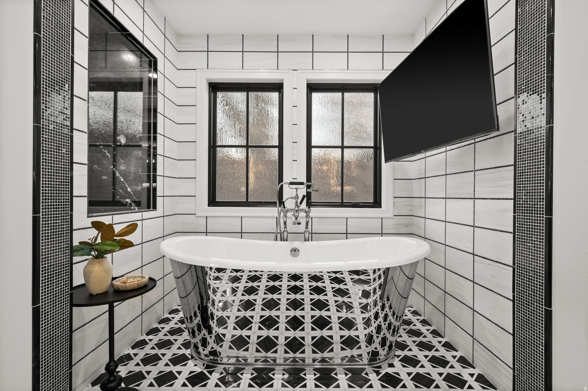 main property photo 58