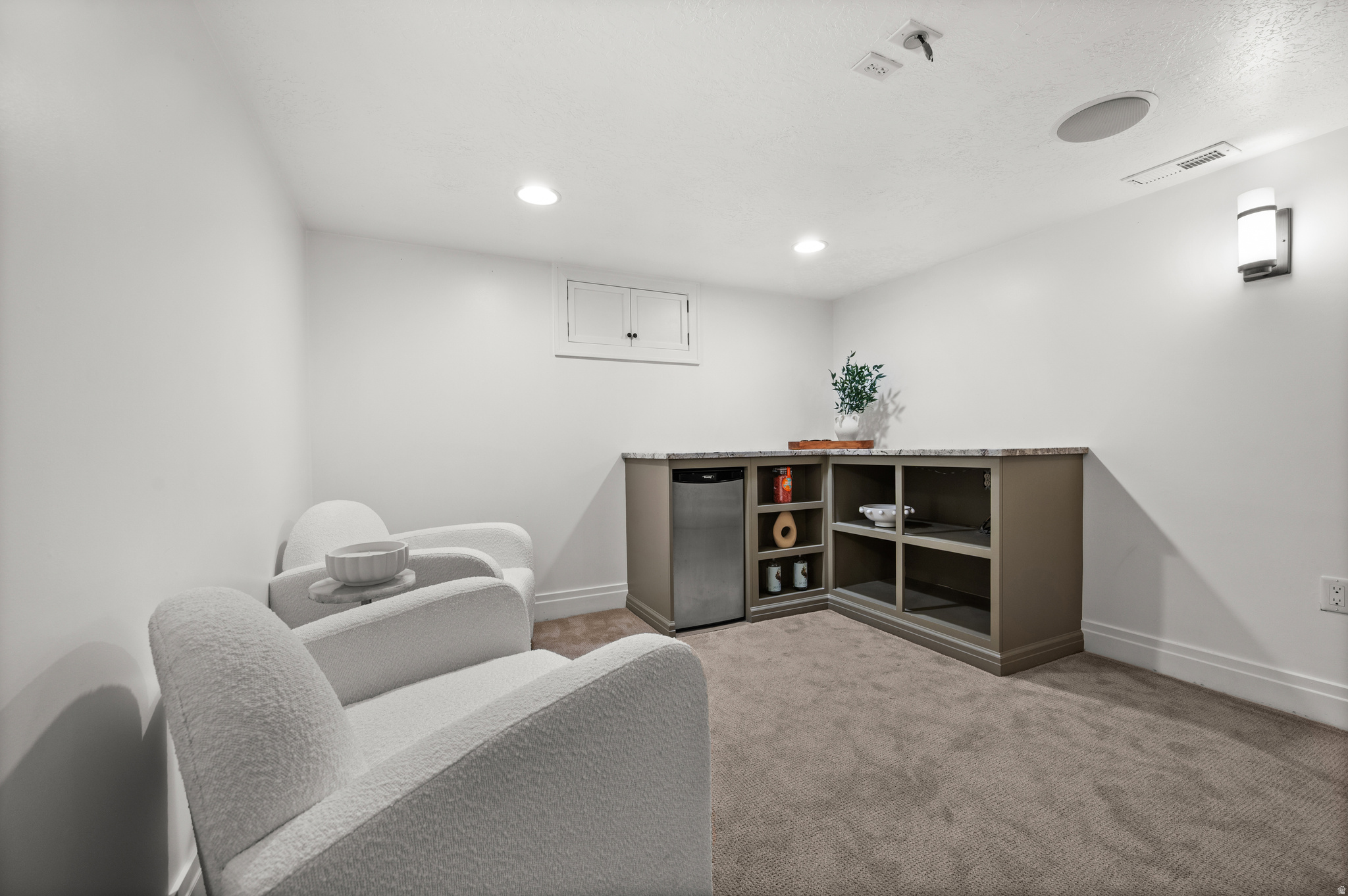 main property photo 89