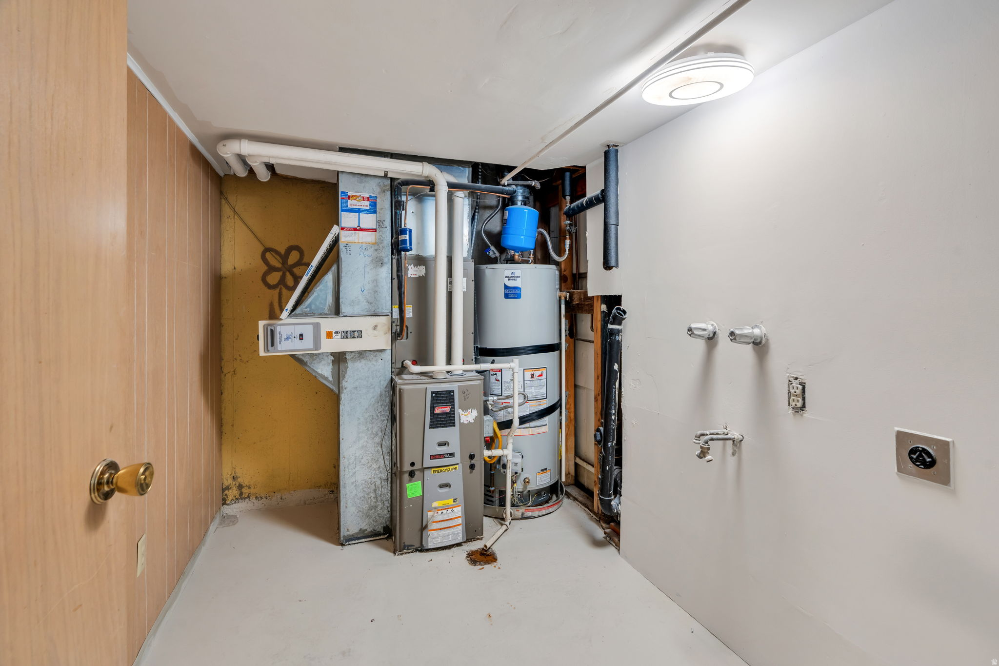 main property photo 25