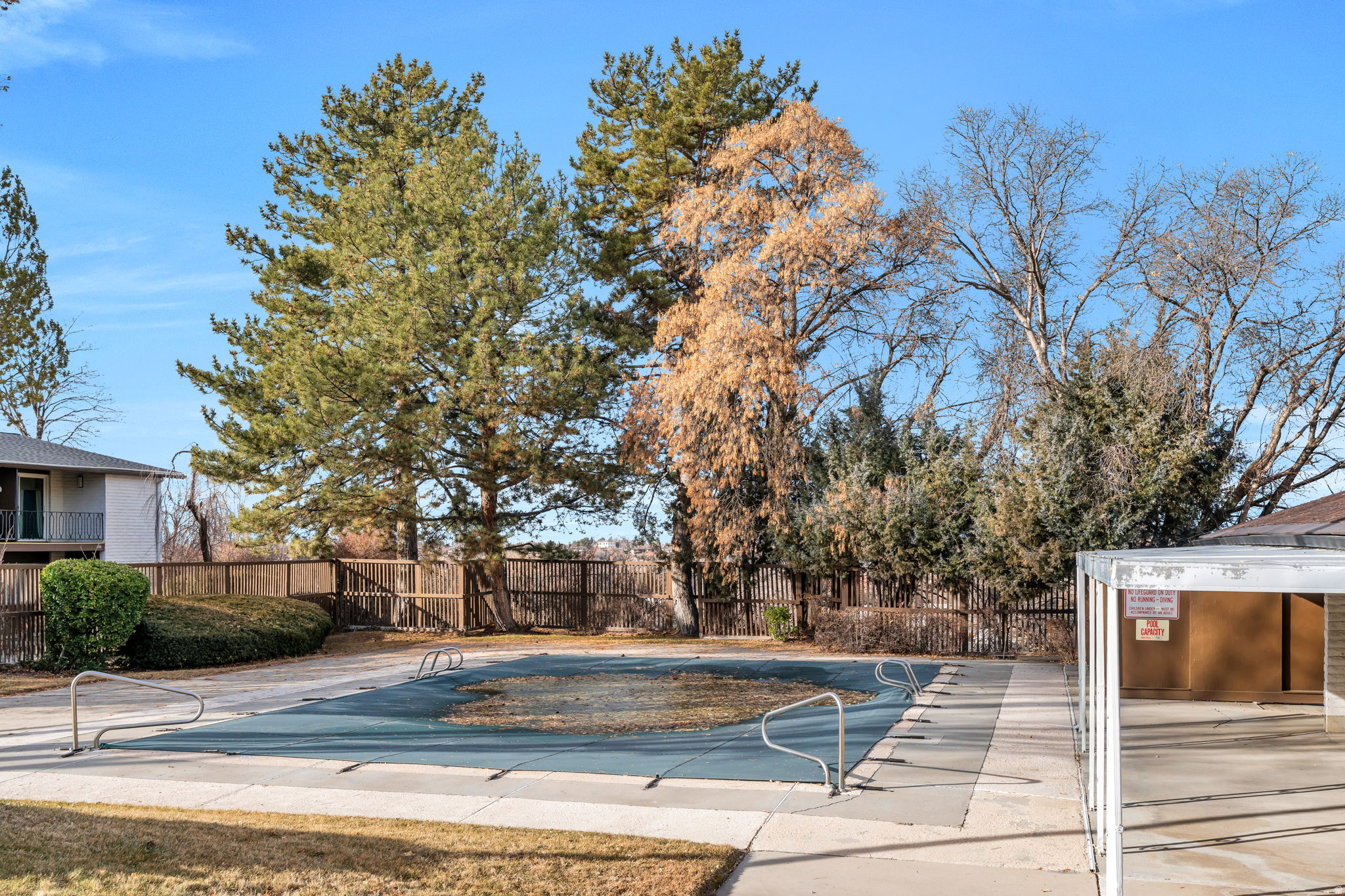 main property photo 31