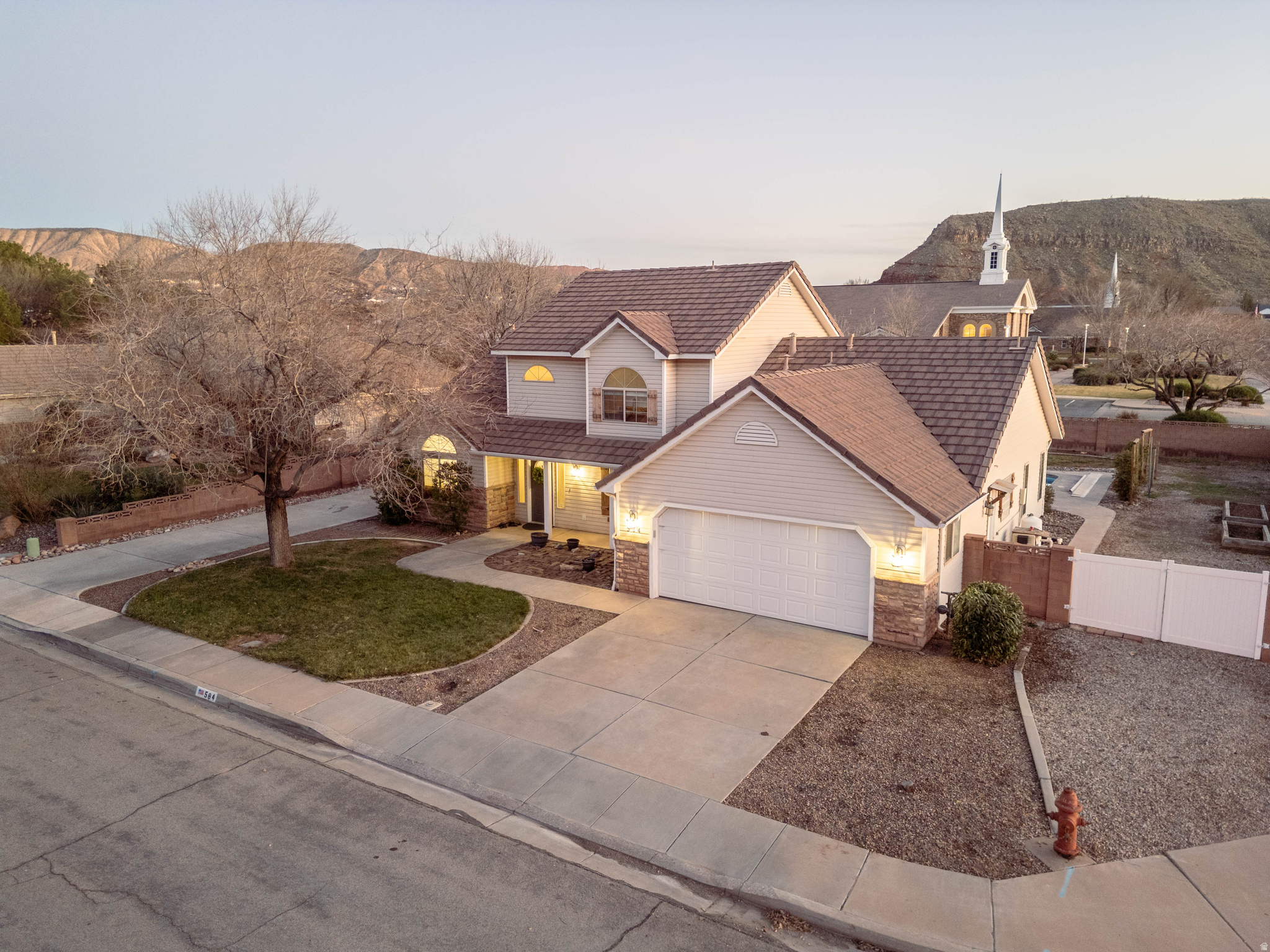 main property photo 2