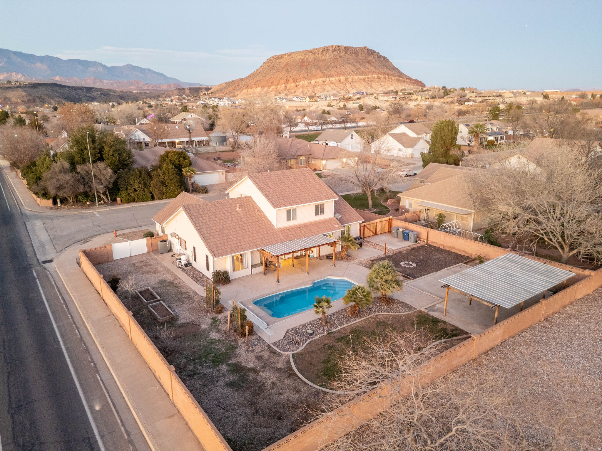 main property photo 35