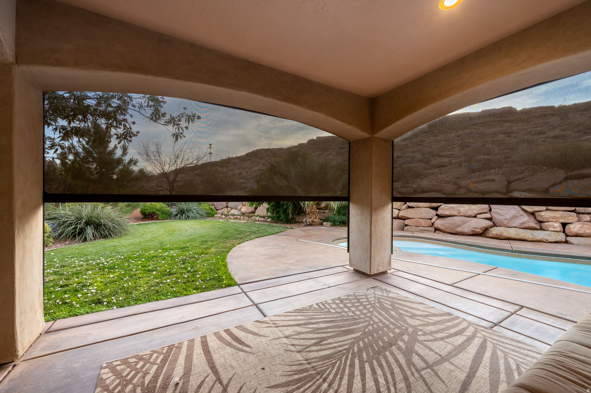 main property photo 50