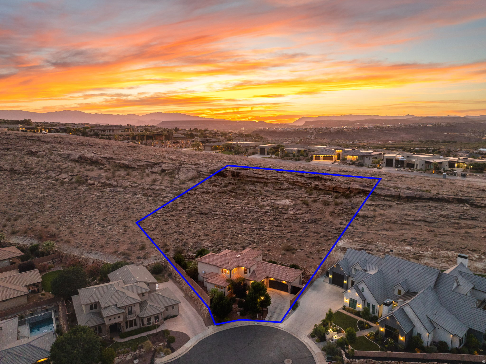main property photo 9