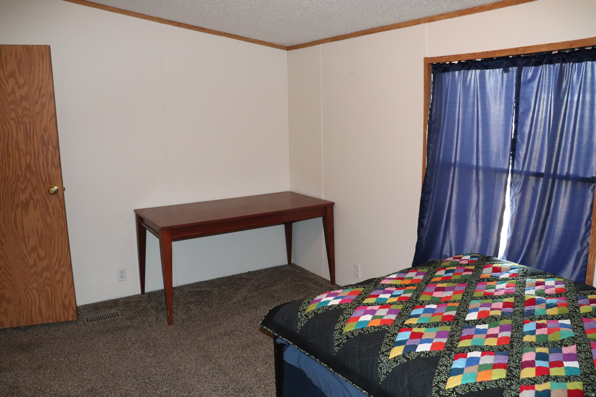 main property photo 31