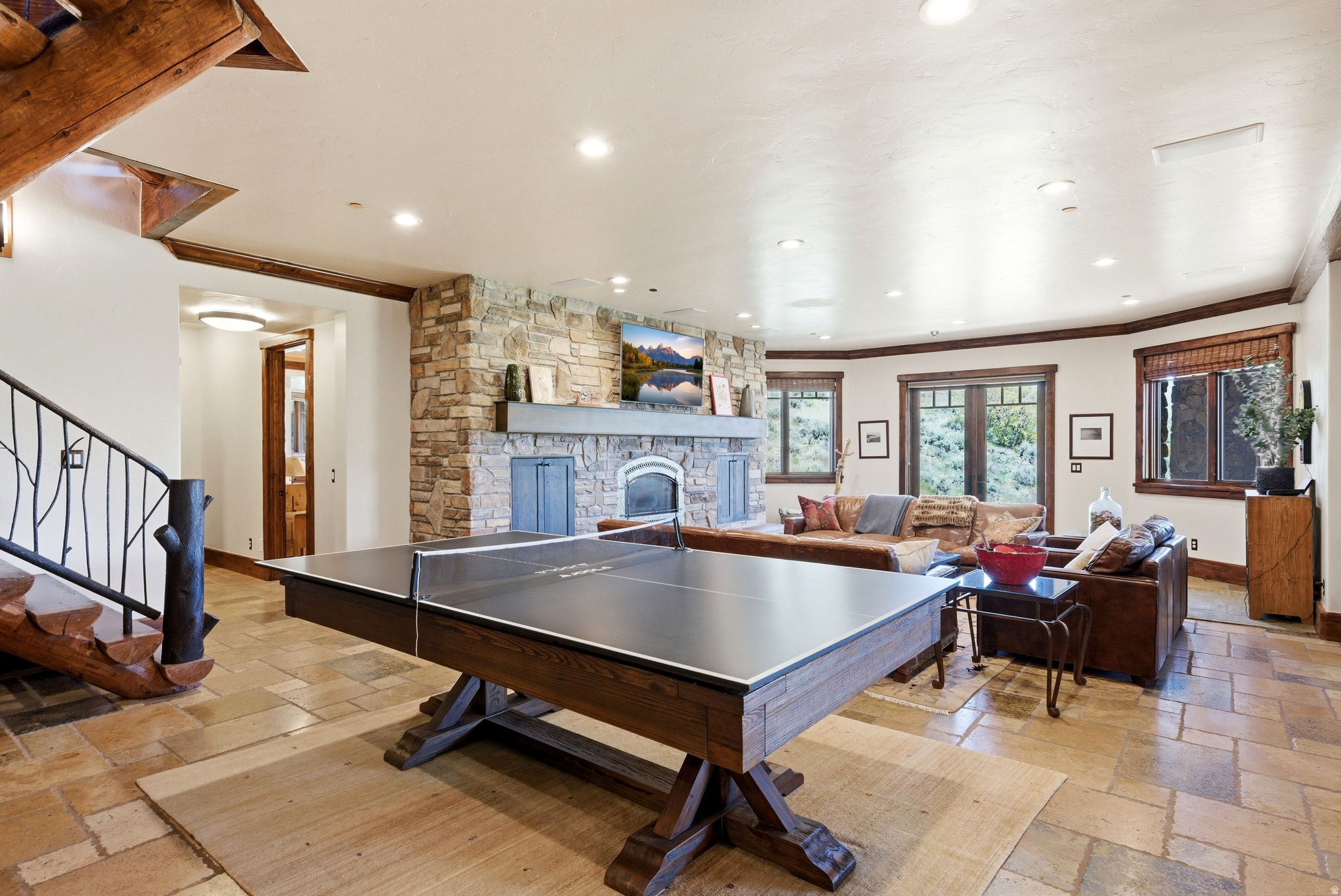 main property photo 50