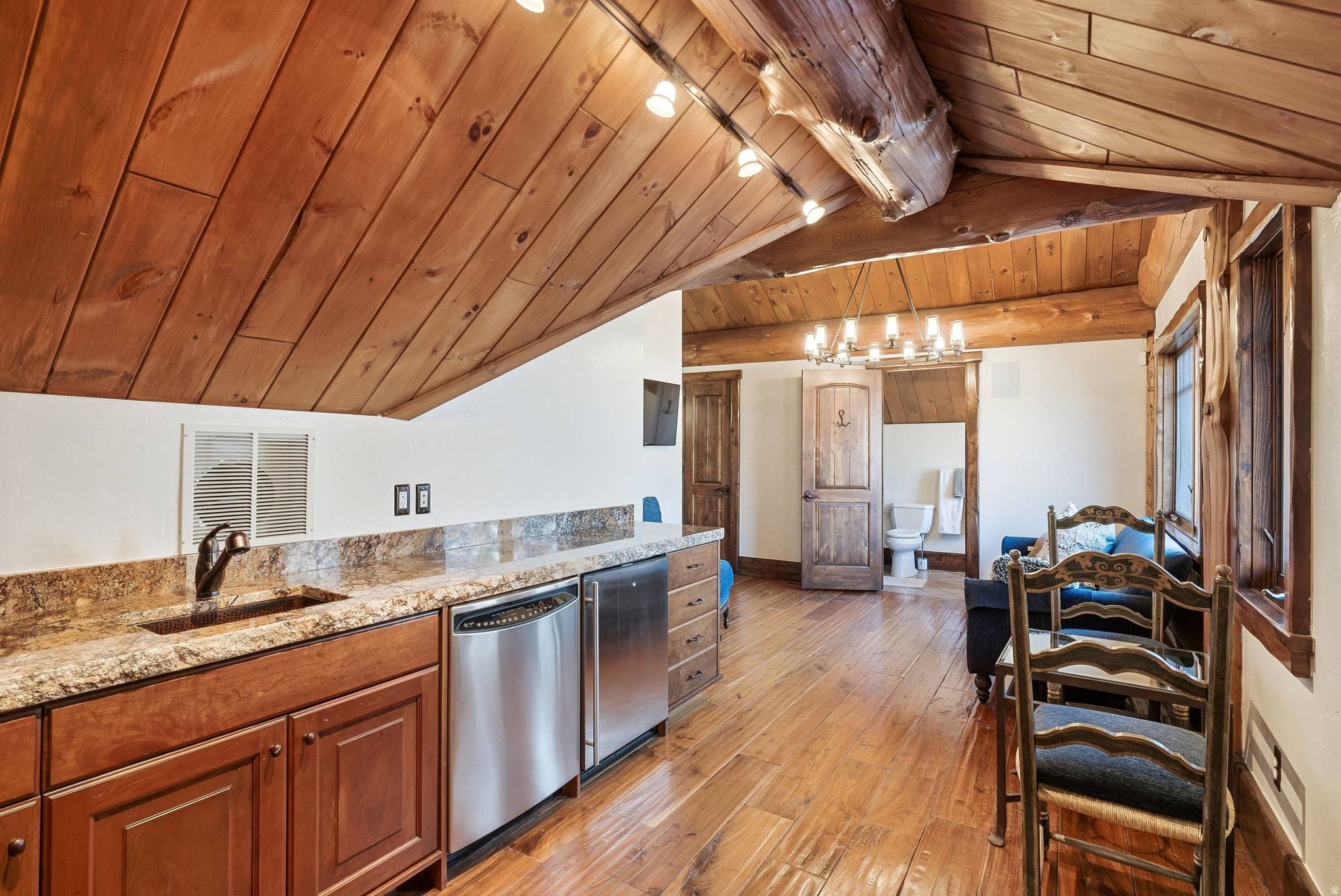 main property photo 79