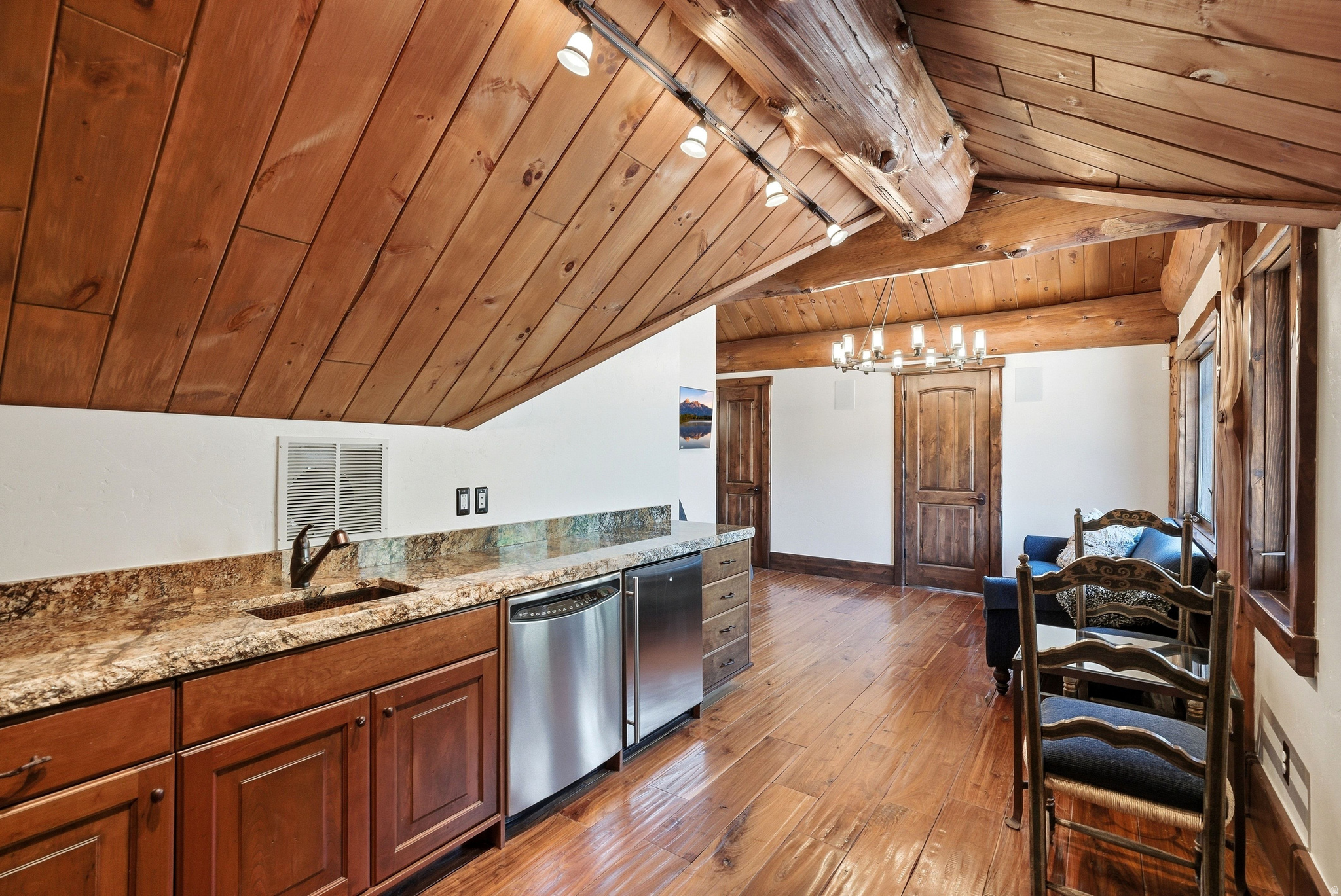 main property photo 80
