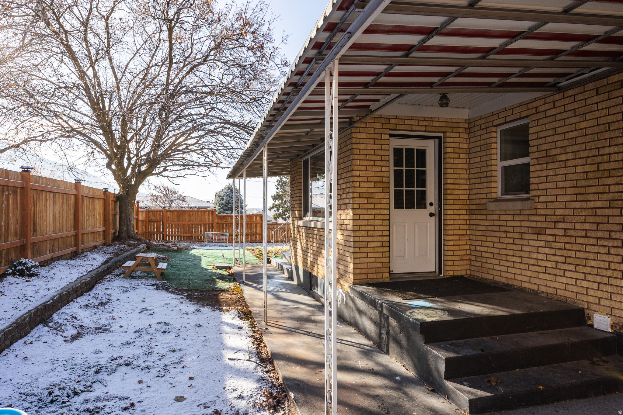 main property photo 31