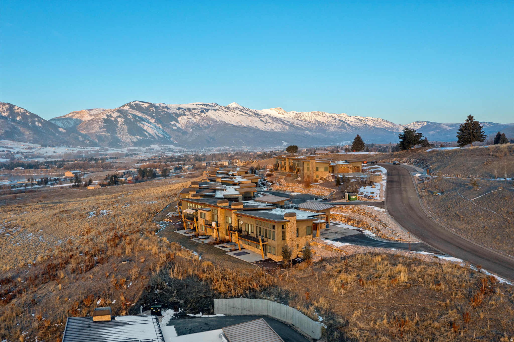 main property photo 41