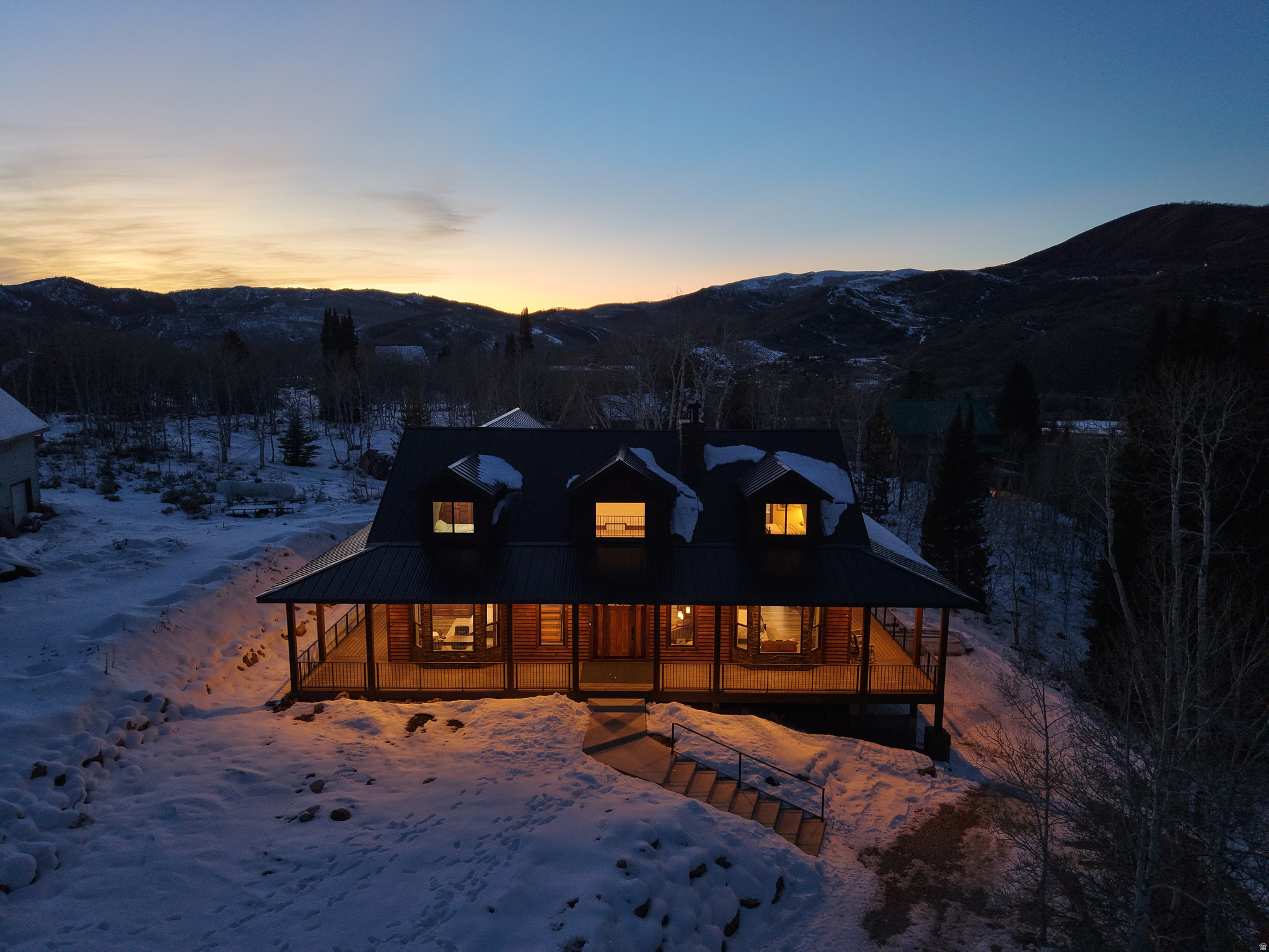 main property photo 4