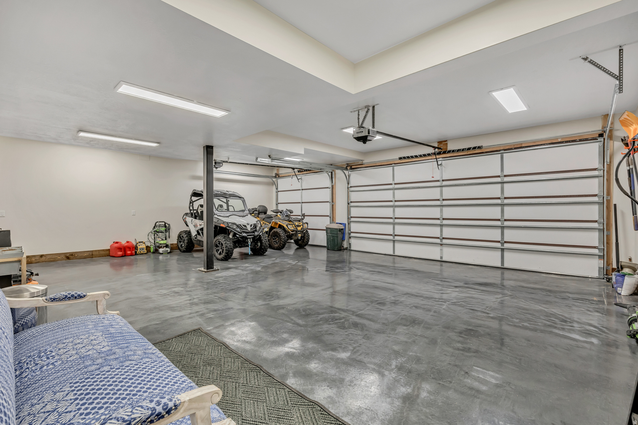 main property photo 53