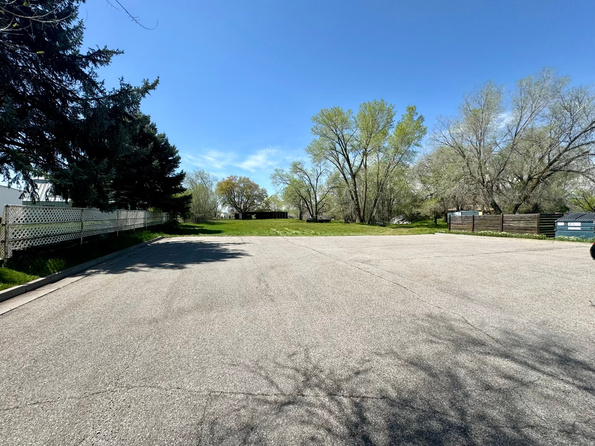 main property photo 41