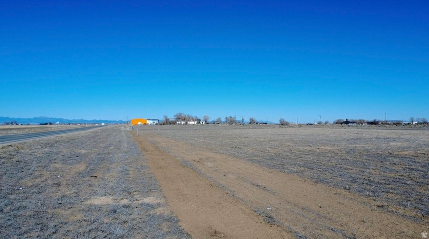 main property photo 22