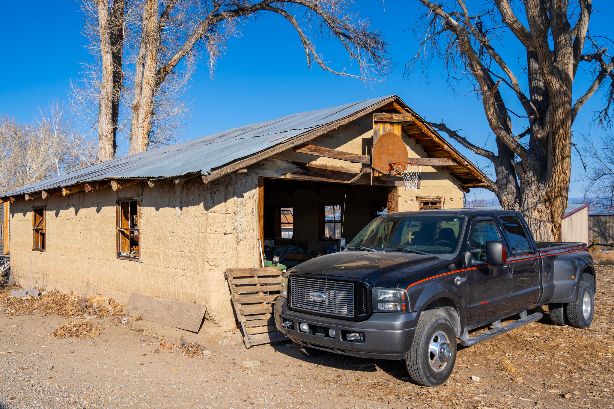 main property photo 13