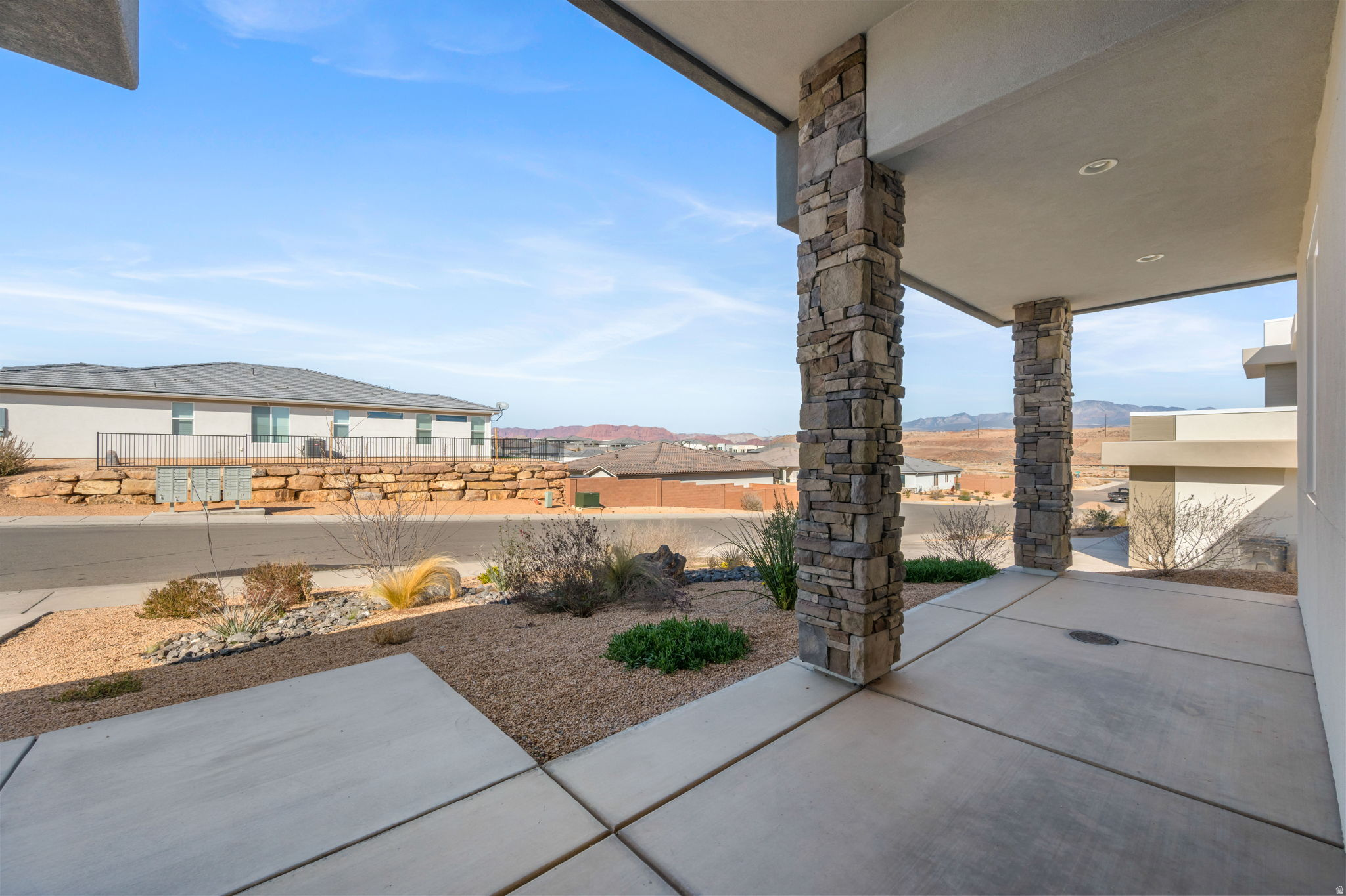 main property photo 33